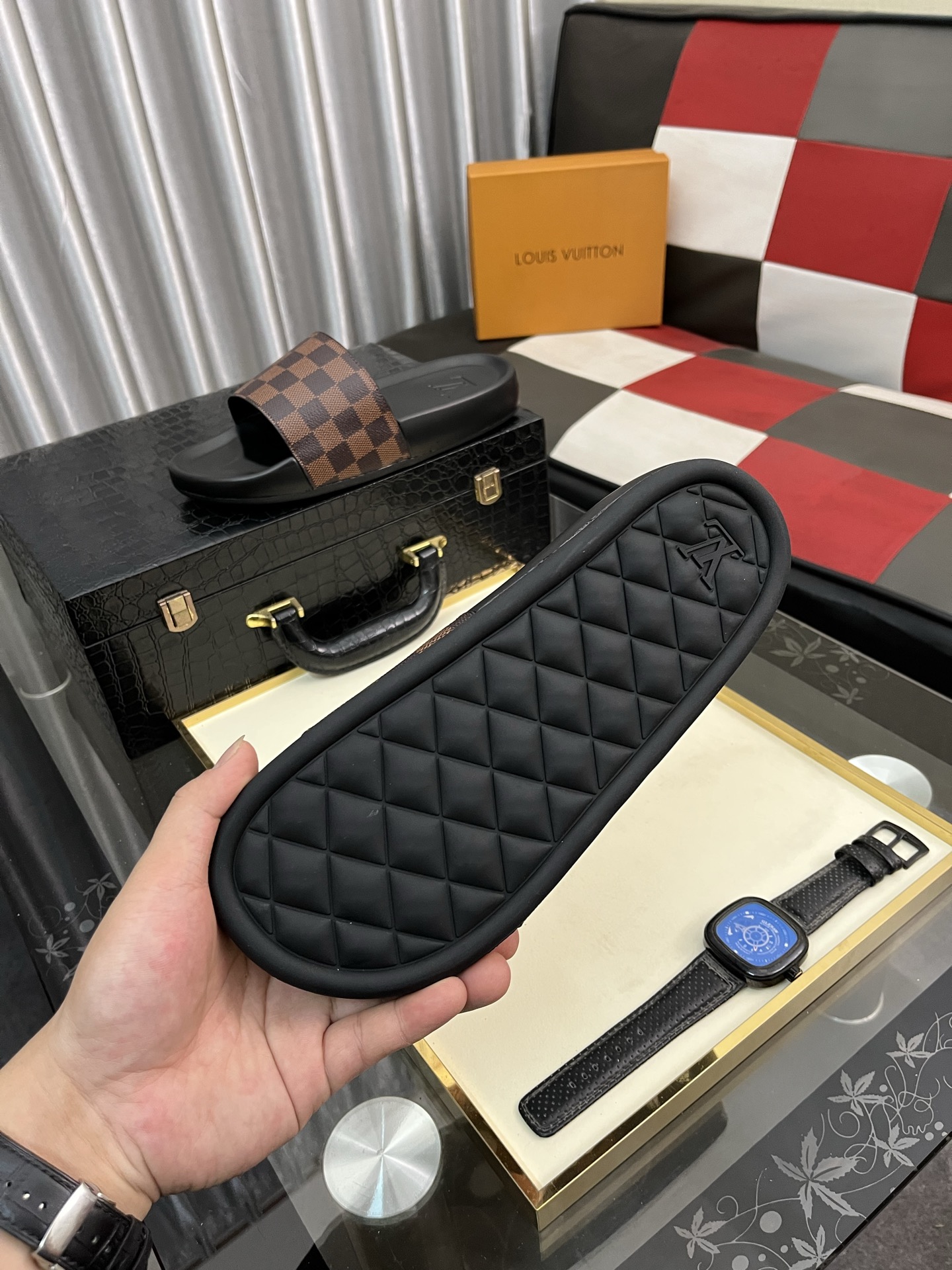 爆買いできる品質保証 ルイヴィトン ヒールサンダル偽物 スリッパ 柔軟 夏のシューズ  ブラウン_8