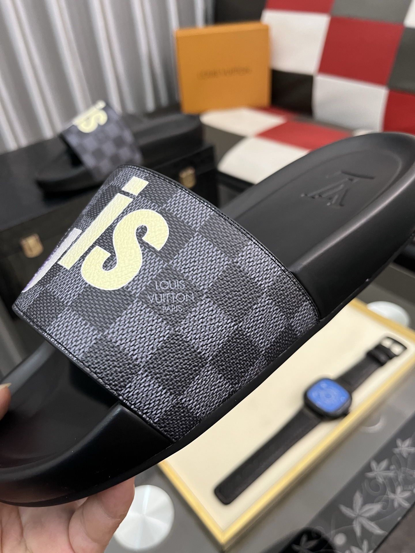 お値打ち価格 モノグラム サンダルコピー 人気 ゆったり スリッパ ハンサム ブラック_6