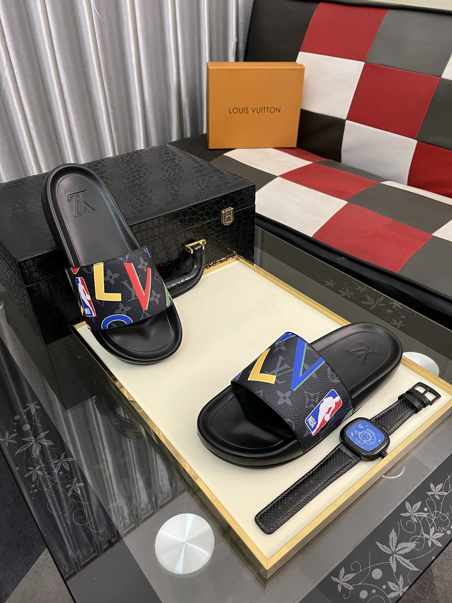 お得品‼ ルイヴィトン サンダル サイズ偽物 シンプル ゆったり スリッパ ハンサム ブラック_3