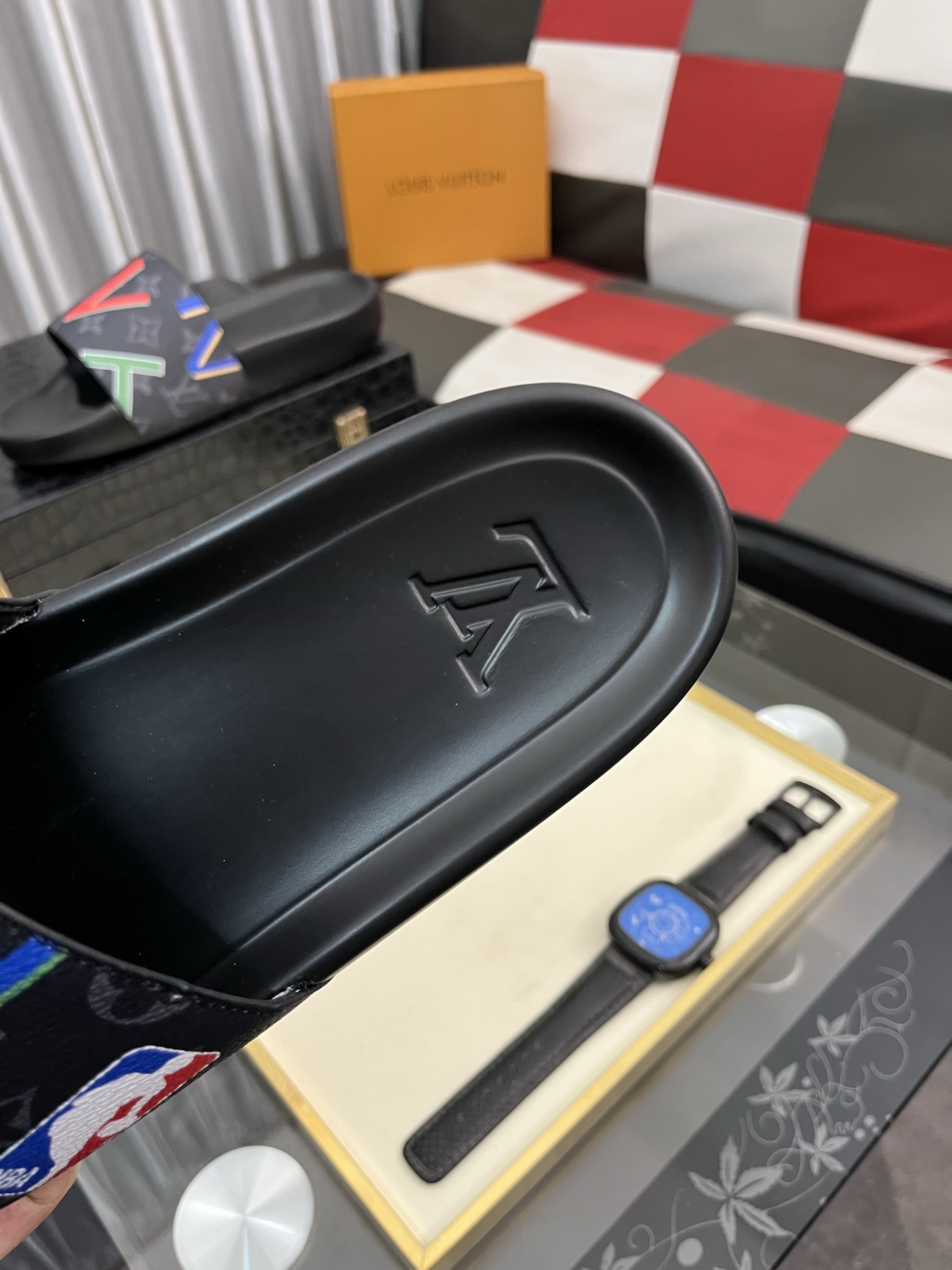 お得品‼ ルイヴィトン サンダル サイズ偽物 シンプル ゆったり スリッパ ハンサム ブラック_7