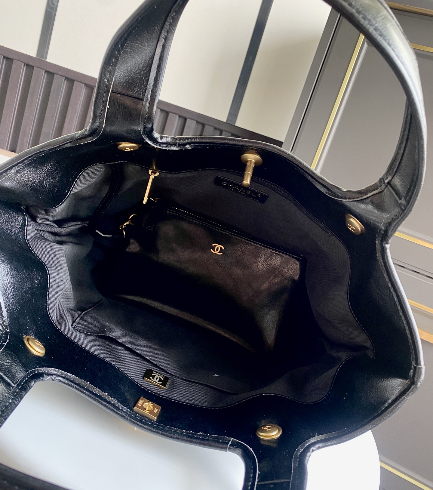 定番人気 シャネルバッグ 手入れコピー ハンドバッグ 本革 レザー 優雅レディ As8023 ブラック_5
