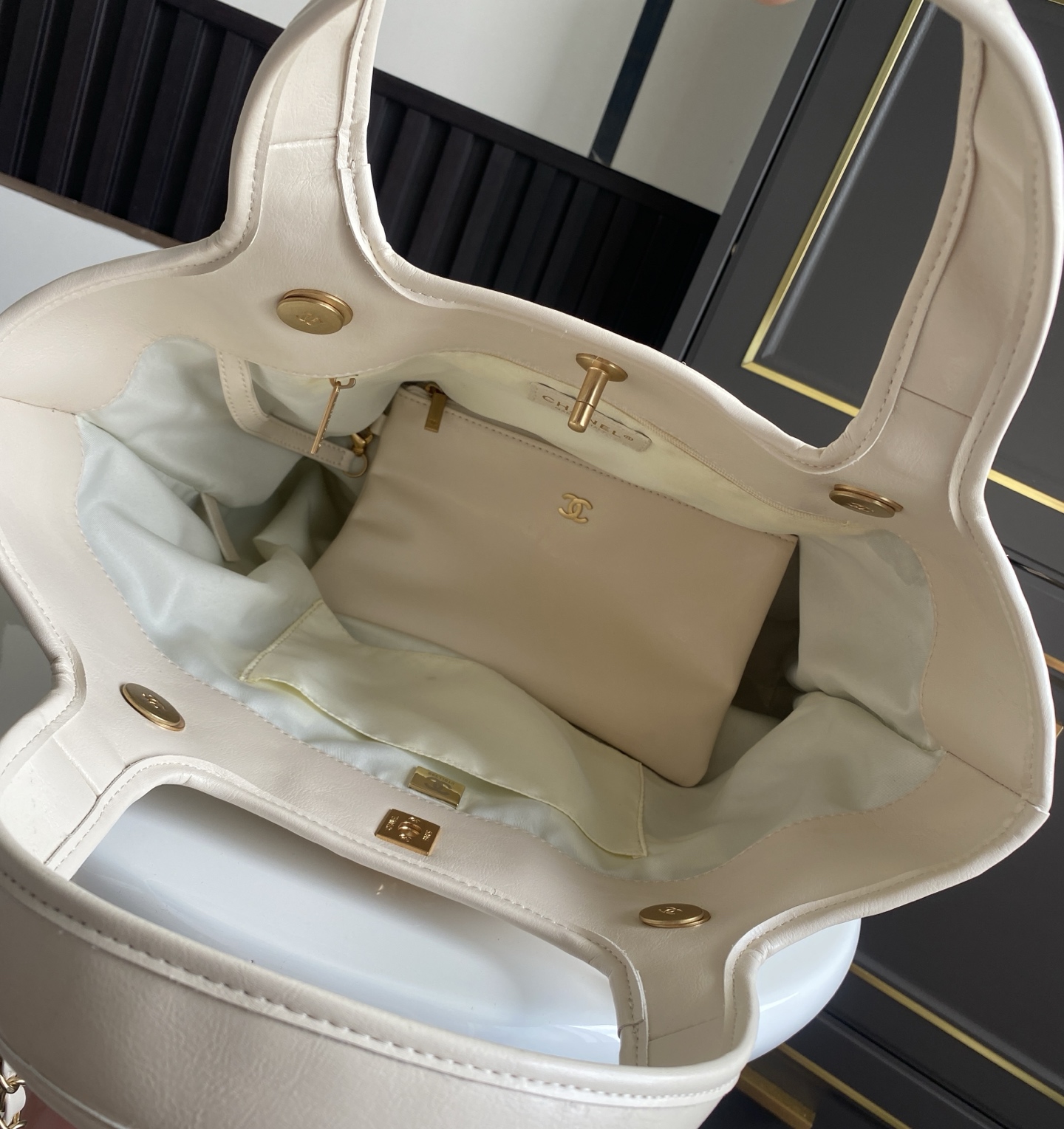 定番人気 シャネル 手提げバッグ激安通販 ハンドバッグ 本革 レザー 優雅レディ As8023 ホワイト_6