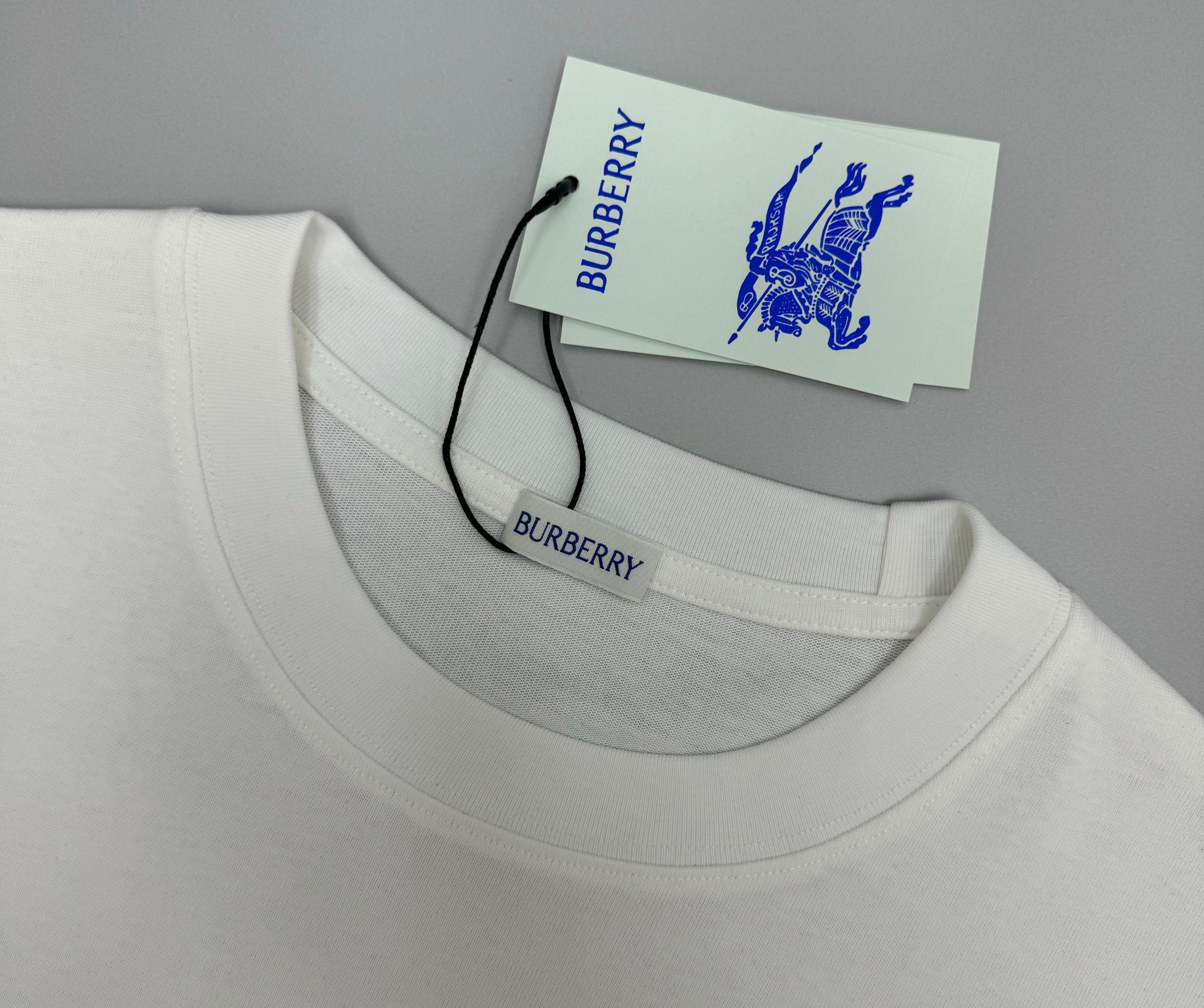 urberry 半袖 t シャツスーパーコピー 純綿Tシャツ トップス 半袖 シンプル ホワイト_4