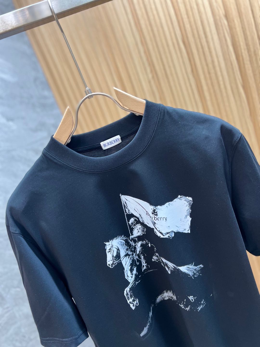 t シャツ burberryコピー シンプル 純綿Tシャツ 男女兼用 トップス 短袖 ブラック_2