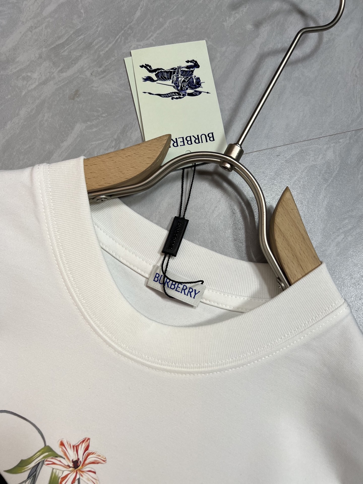 バーバリー t シャツ チェック偽物 純綿Tシャツ 柔らかい 男女兼用 トップス 短袖 ホワイト_3