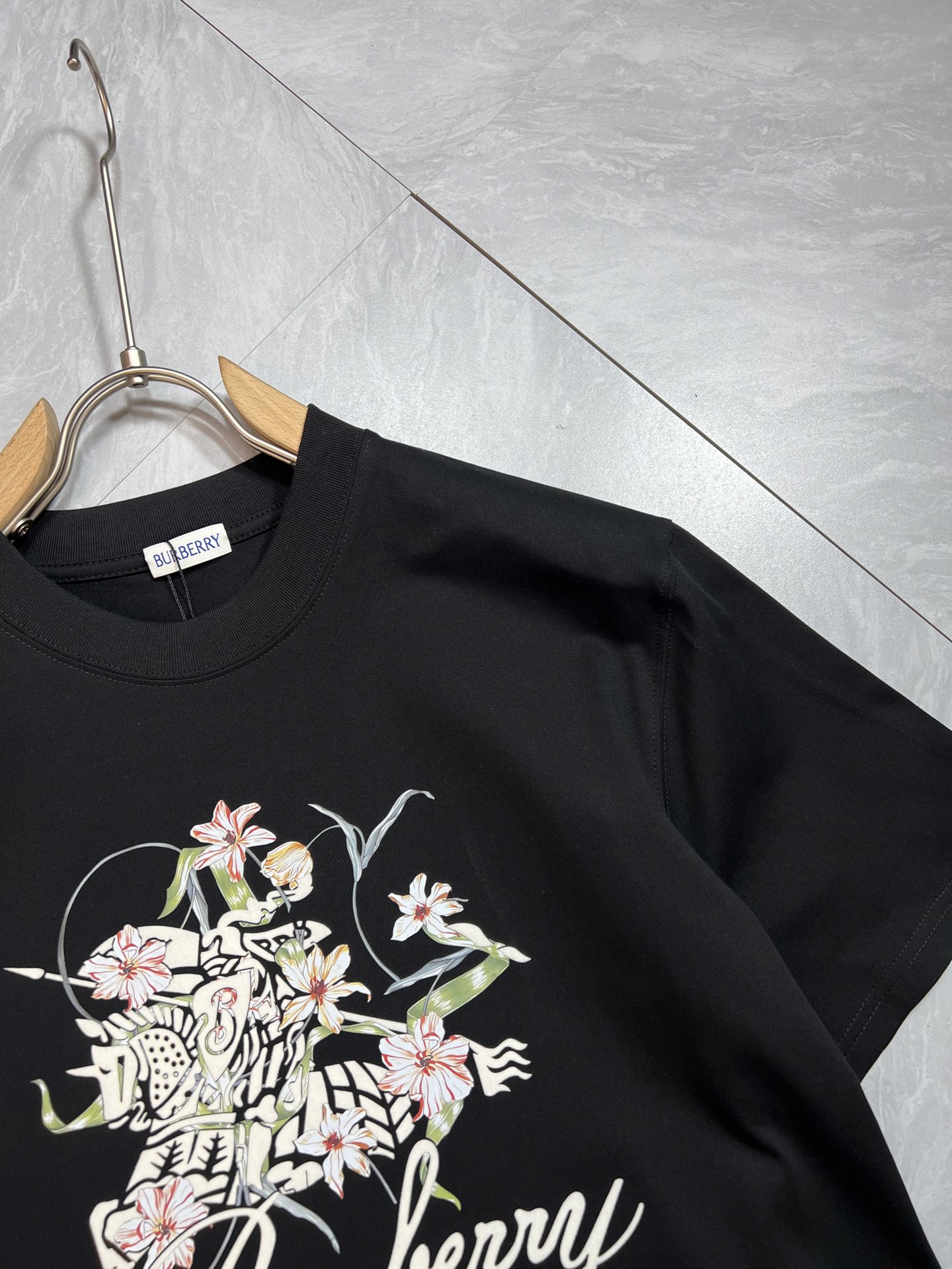 びっくりした価格 バーバリー t シャツ テテコピー 純綿 柔らかい 男女兼用 トップス 短袖 ブラック_5