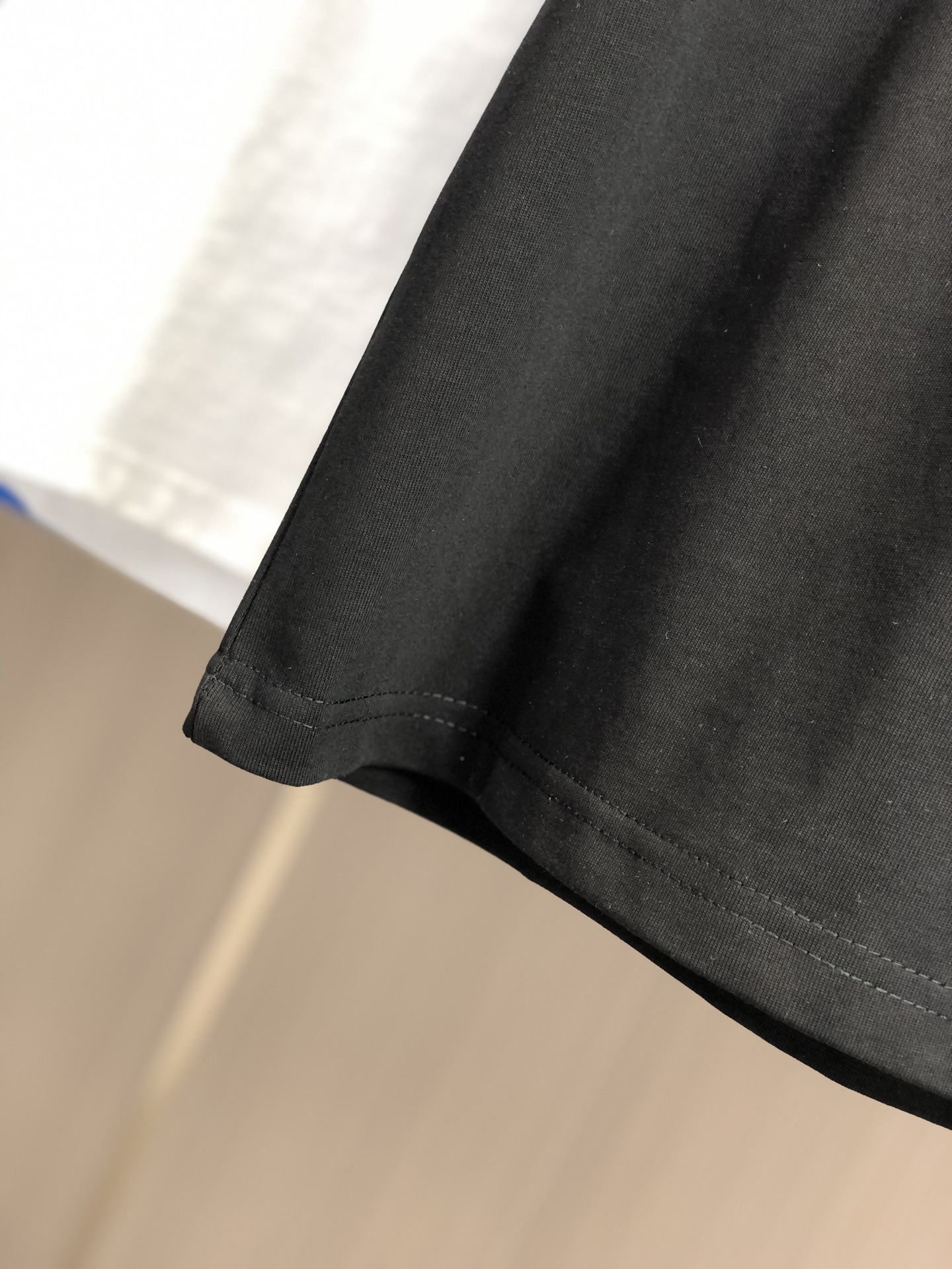 人気流行品 バーバリー t シャツ 人気コピー 純綿 柔軟 プリント トップス 短袖 男女兼用 ブラック_4