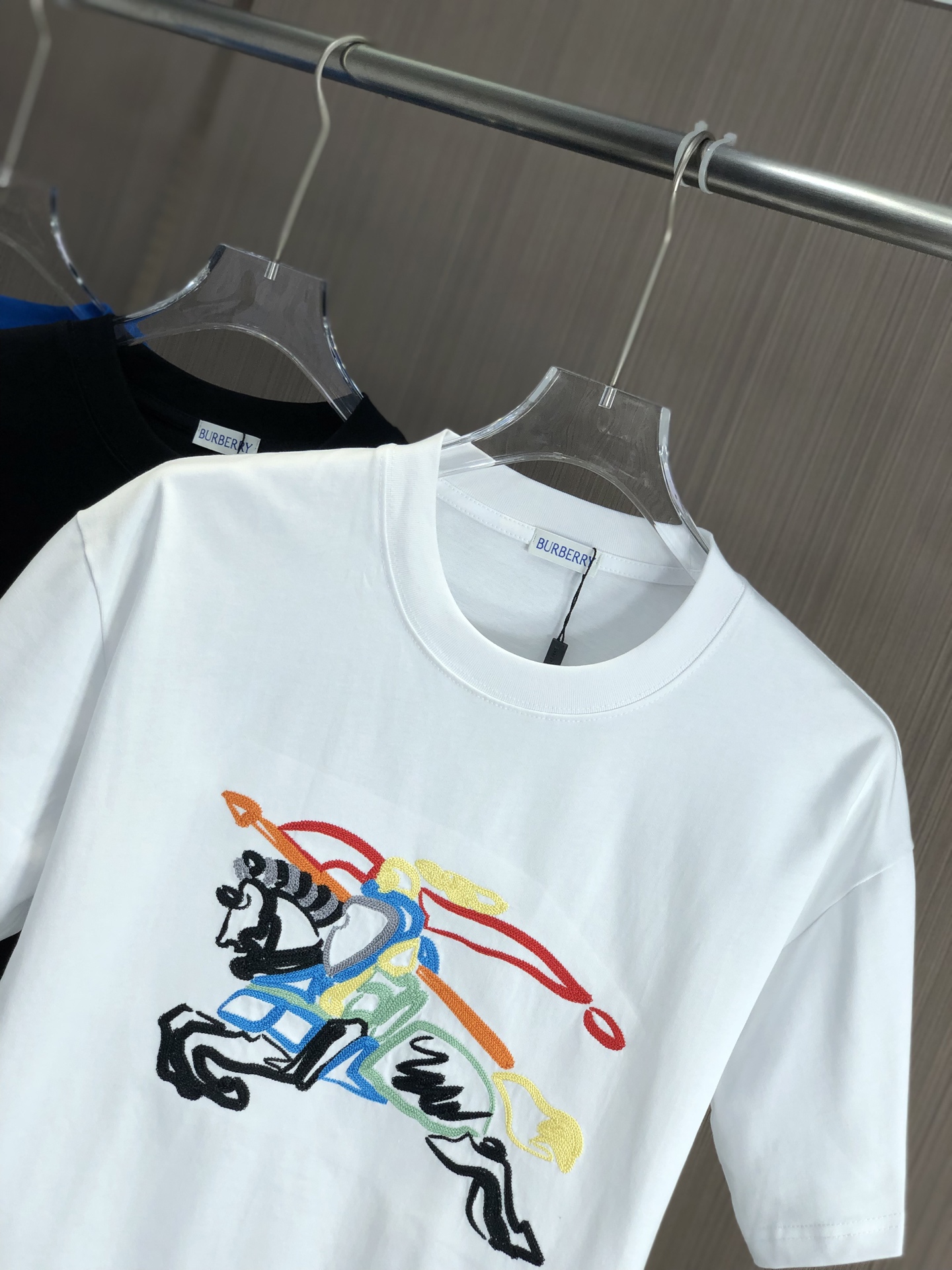 高級感溢れる バーバリー t シャツ 値段スーパーコピー 純綿 トップス 短袖 男女兼用 ホワイト_3