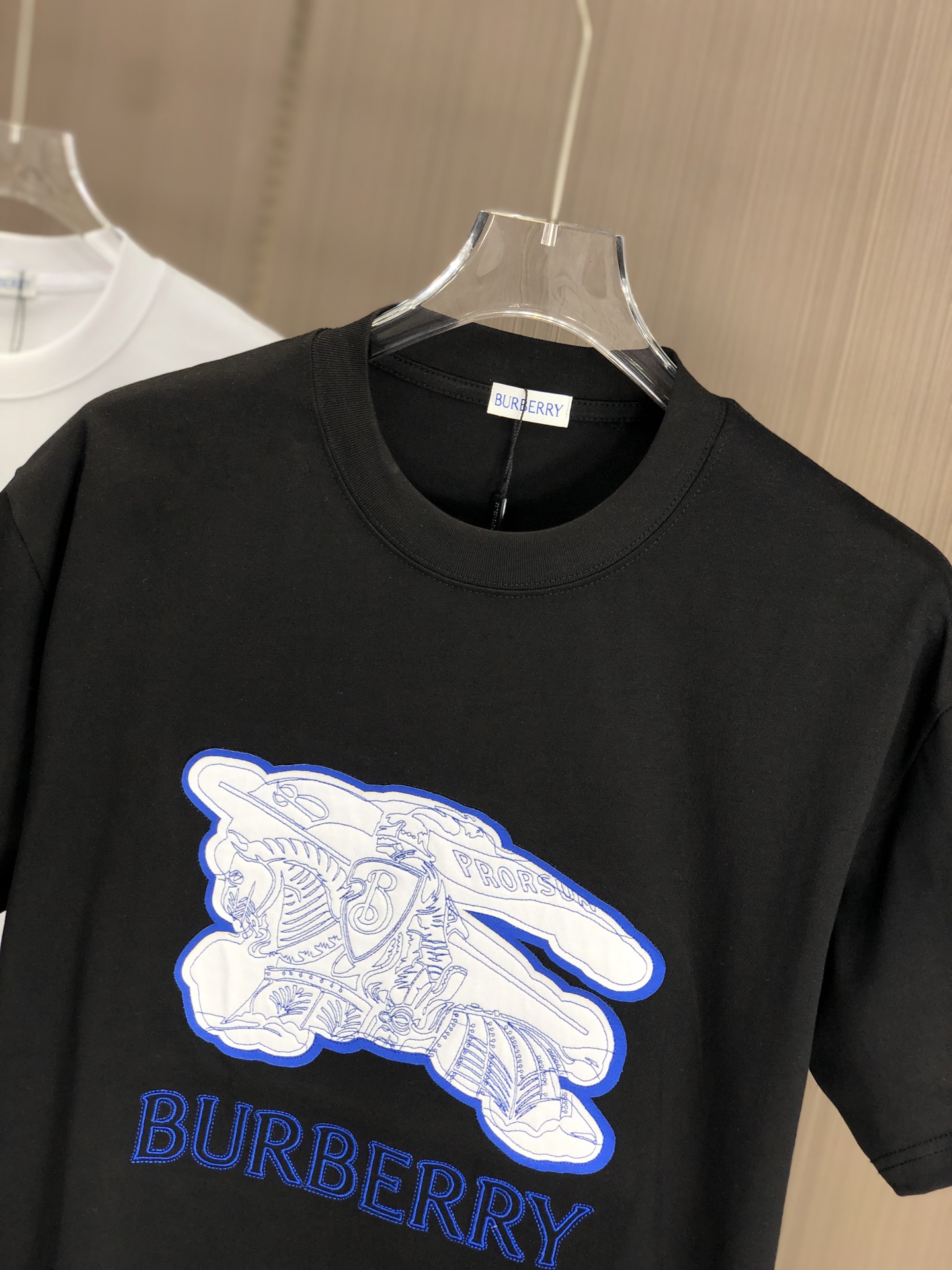バーバリー t シャツ 黒コピー シンプル 純綿 触り心地が良い トップス 短袖 プリント ブラック_4