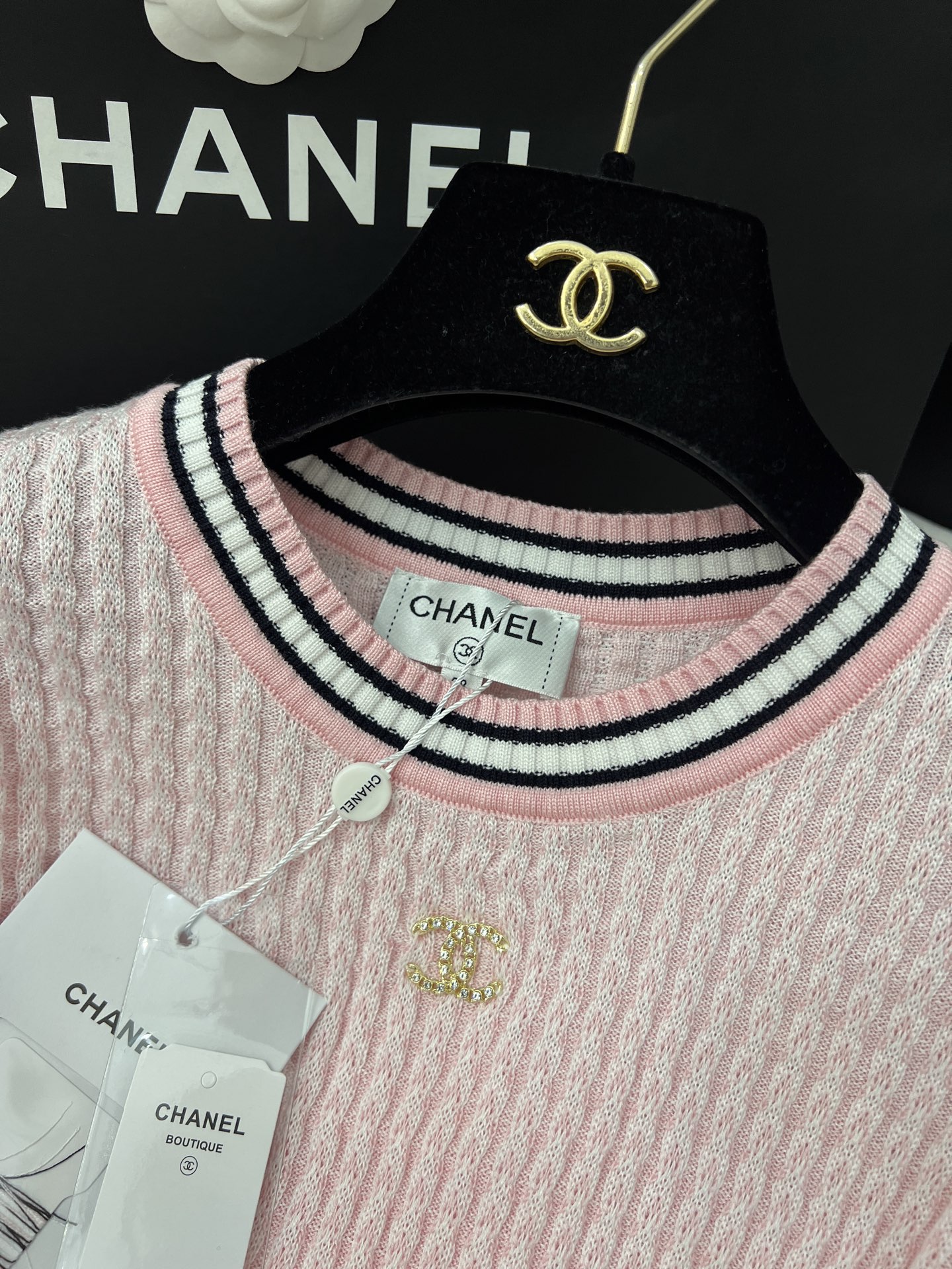 chanel ティー シャツ激安通販 ニット 優雅レディ トップス 半袖 ゆったり 高級感 ピンク_4
