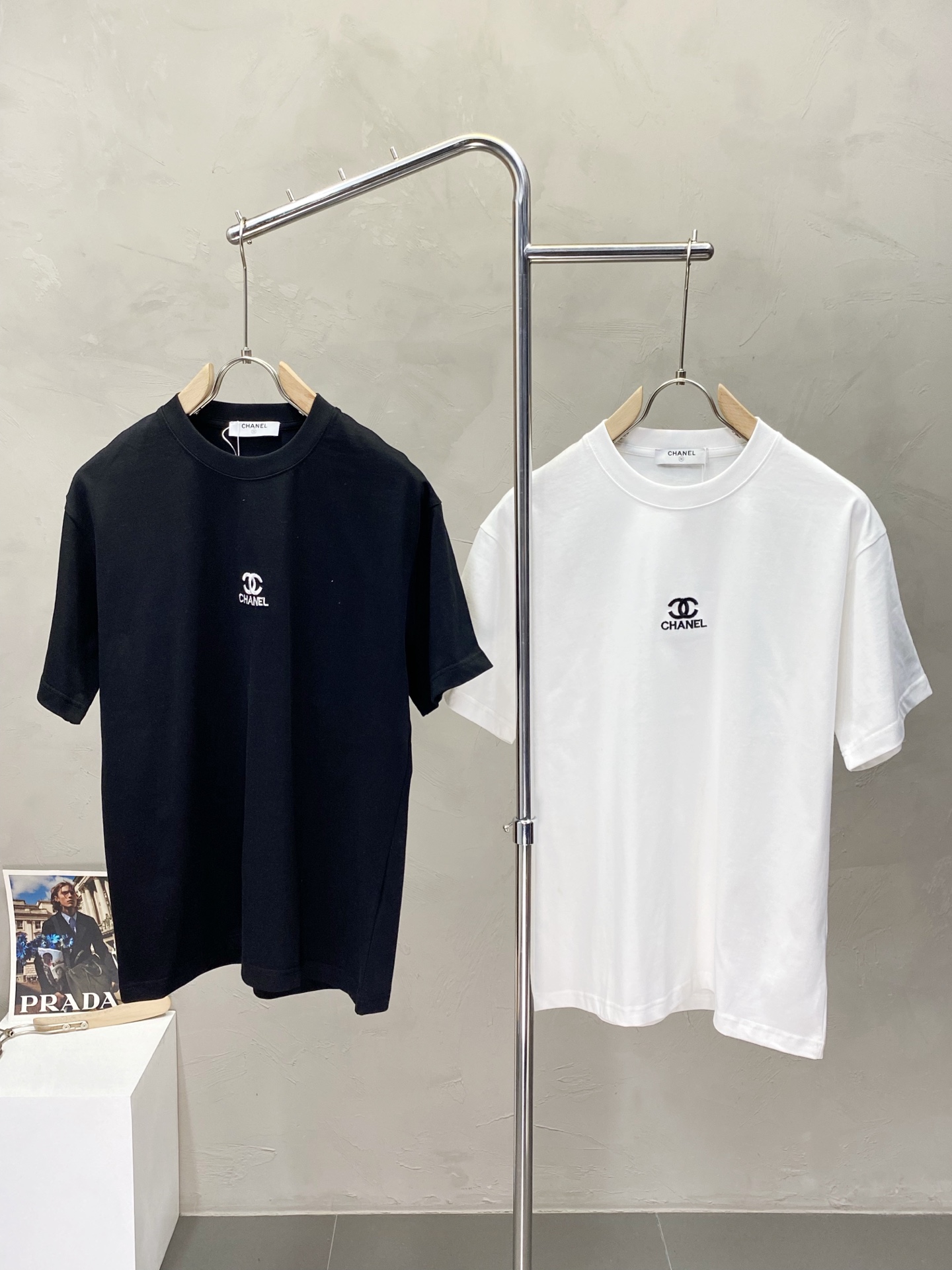 chanel ヴィンテージ t シャツ偽物 ゆったり トップス 純綿 カジュアル メンズ 2色可選_1
