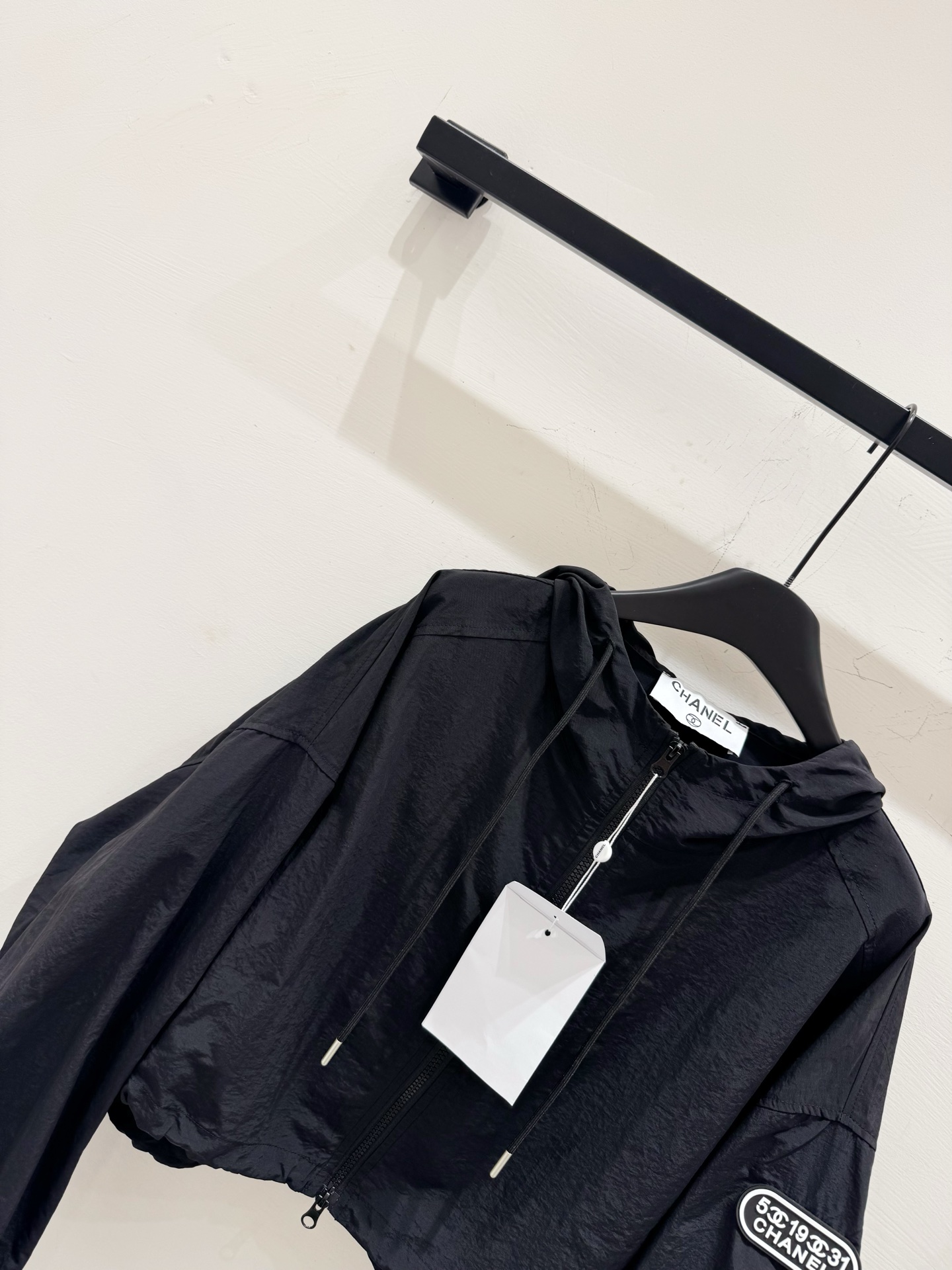 chanel ツイード ジャケット偽物 トップス アウター 軽量 日焼け止め フード付き ブラック_7