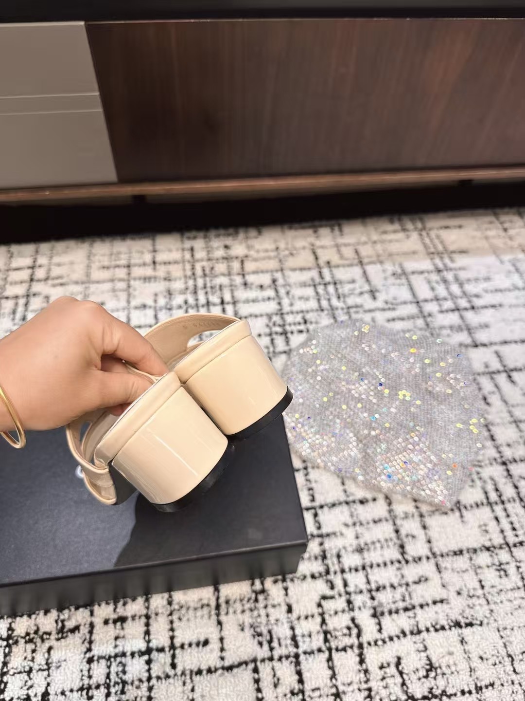 シャネルシューズ新作Ｎ級品 サンダル ハイヒール スリッパ  優雅レディ ベージュ色_8