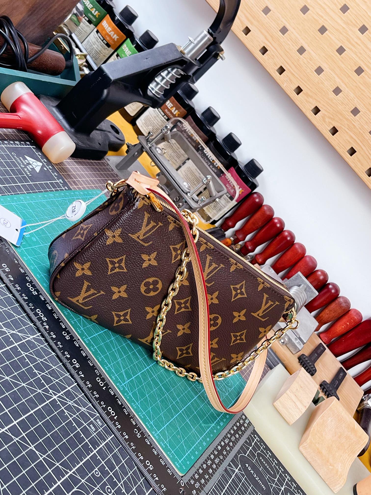 LV ルイヴィトンバッグ お手入れコピー ハンドバッグ 本革 レザー M82766 ブラウン_4