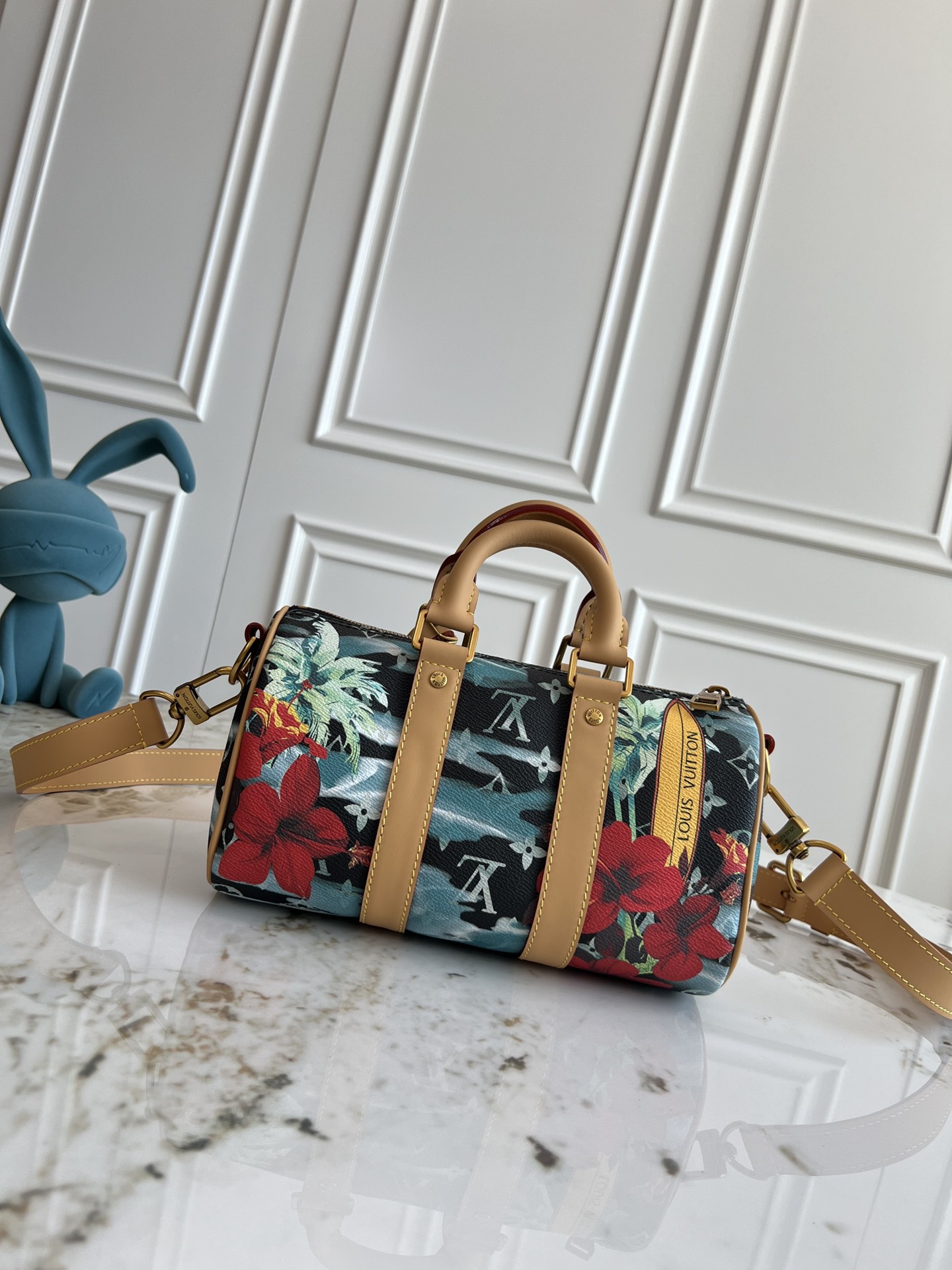 LV ルイヴィトンバッグ カプシーヌ偽物 ハンドバッグ 本革  斜め掛け カラフル 芸術 ブラック_3
