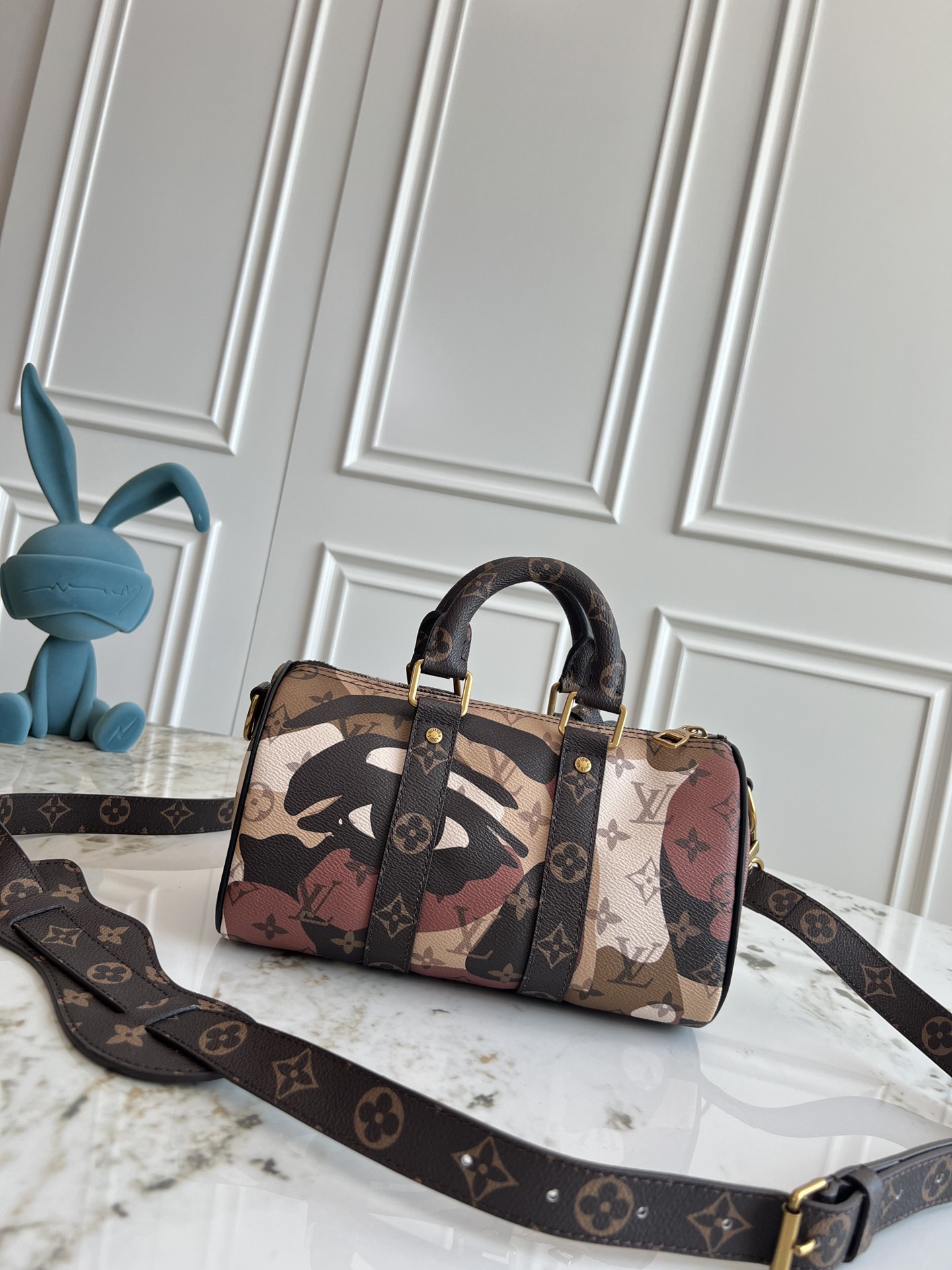 LV ルイヴィトンバッグ カビ取りコピー ハンドバッグ 本革  斜め掛け カラフル 芸術感 ブラック_3