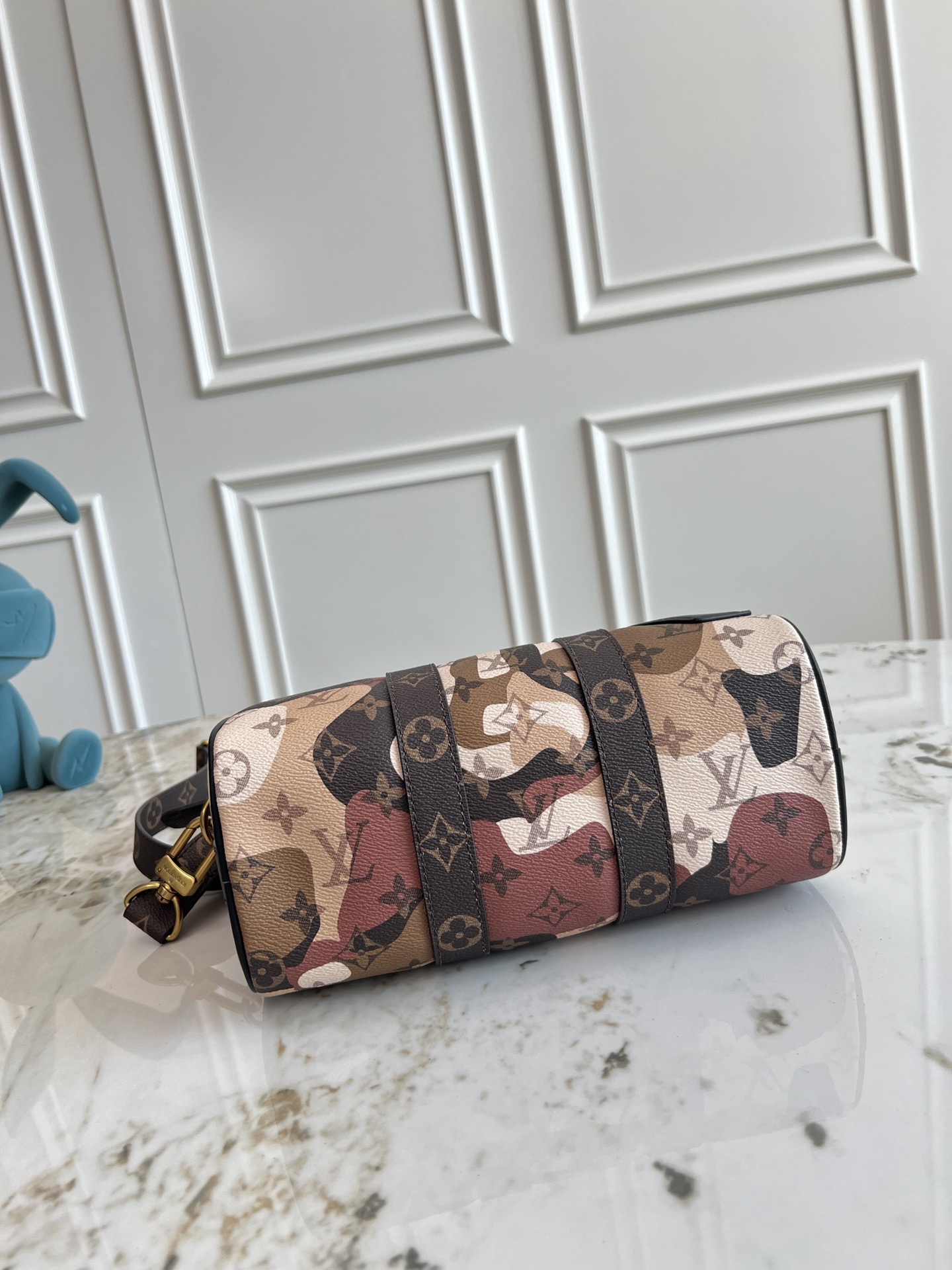 LV ルイヴィトンバッグ カビ取りコピー ハンドバッグ 本革  斜め掛け カラフル 芸術感 ブラック_4