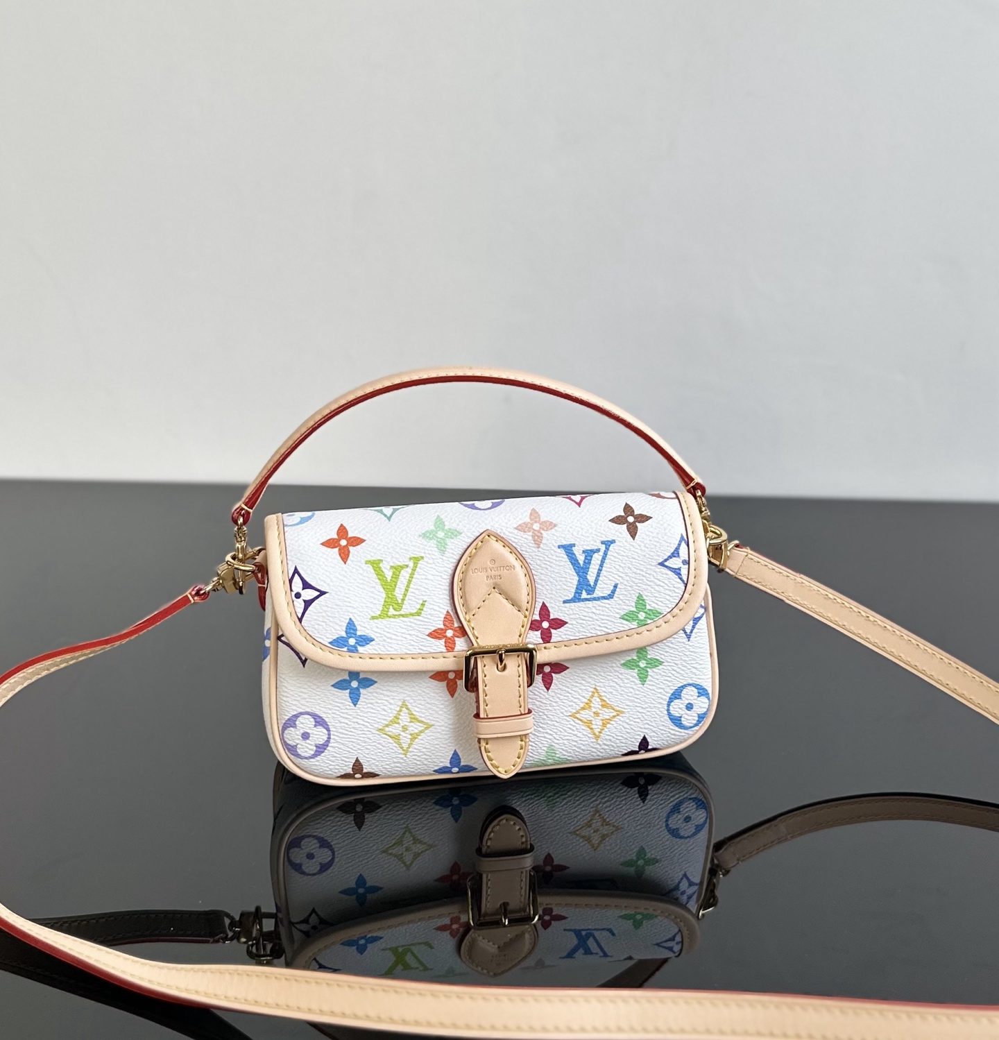LV ルイヴィトンバッグ 草間彌生スーパーコピー 斜め掛け ハンドバッグ 優雅 柔らかい ホワイト_1