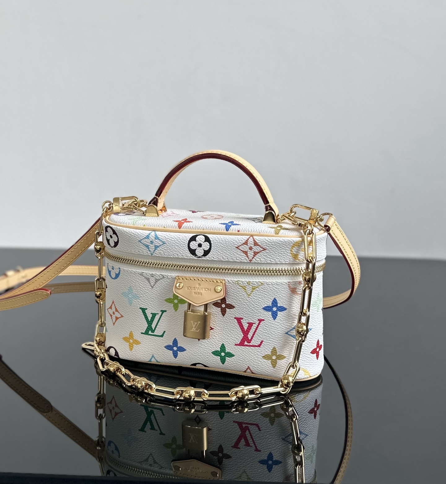 LV ルイヴィトン バッグ臭い偽物 レザー 斜め掛け ハンドバッグ 優雅 柔軟 ホワイト_3