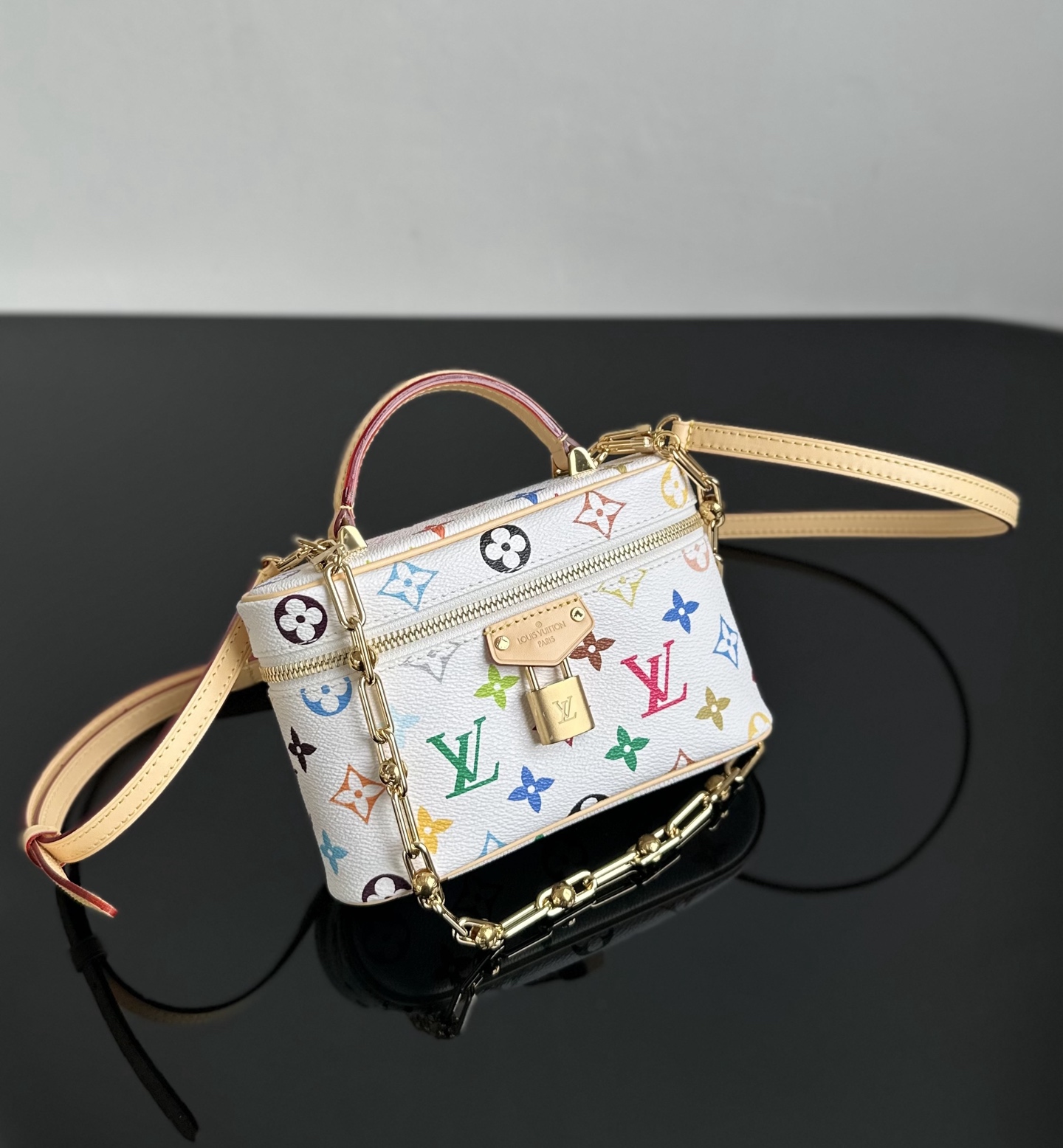 LV ルイヴィトン バッグ臭い偽物 レザー 斜め掛け ハンドバッグ 優雅 柔軟 ホワイト_5