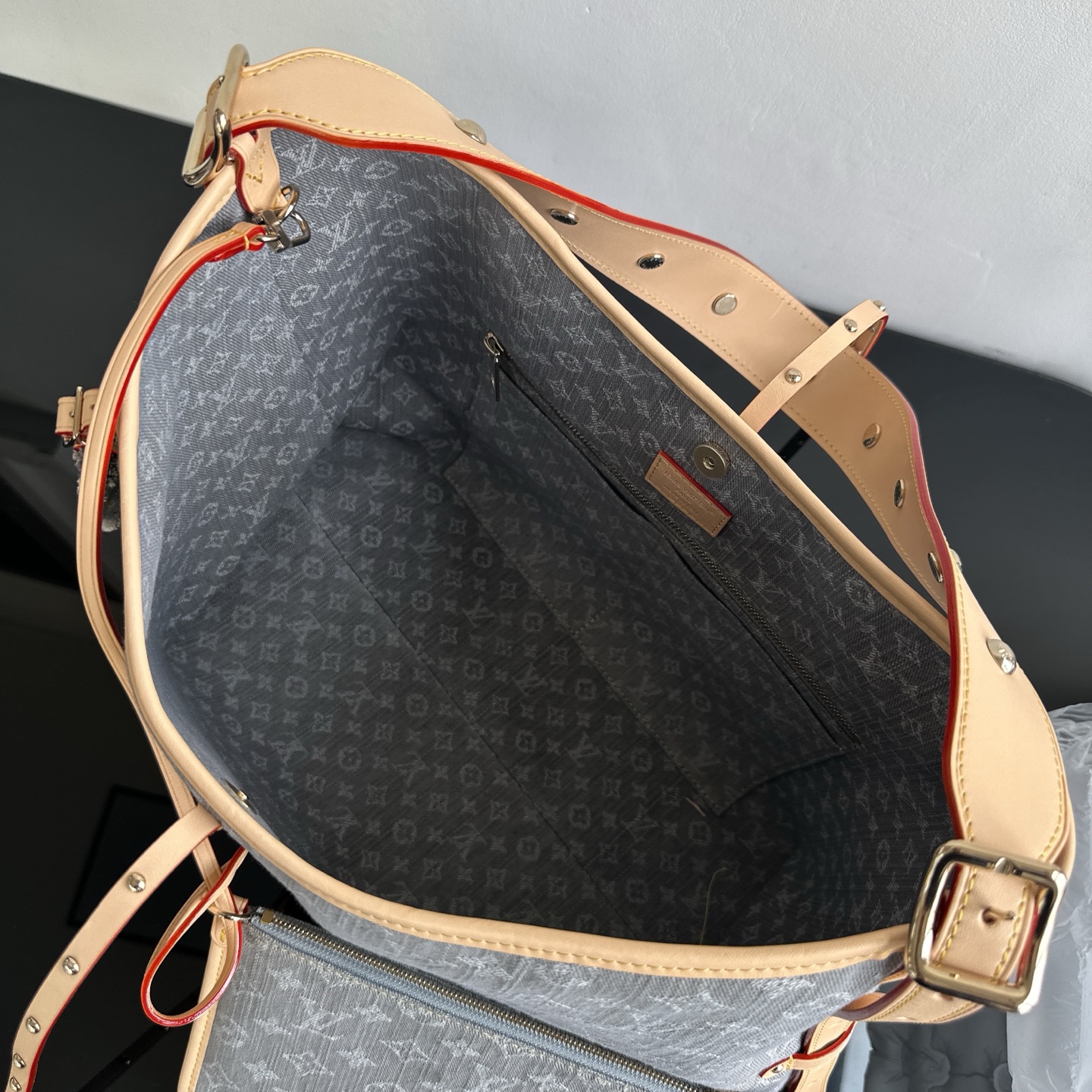 LV ヴィトン バッグ 黒コピー レザー 優雅レディ 柔軟 ハンドバッグ グレー_7