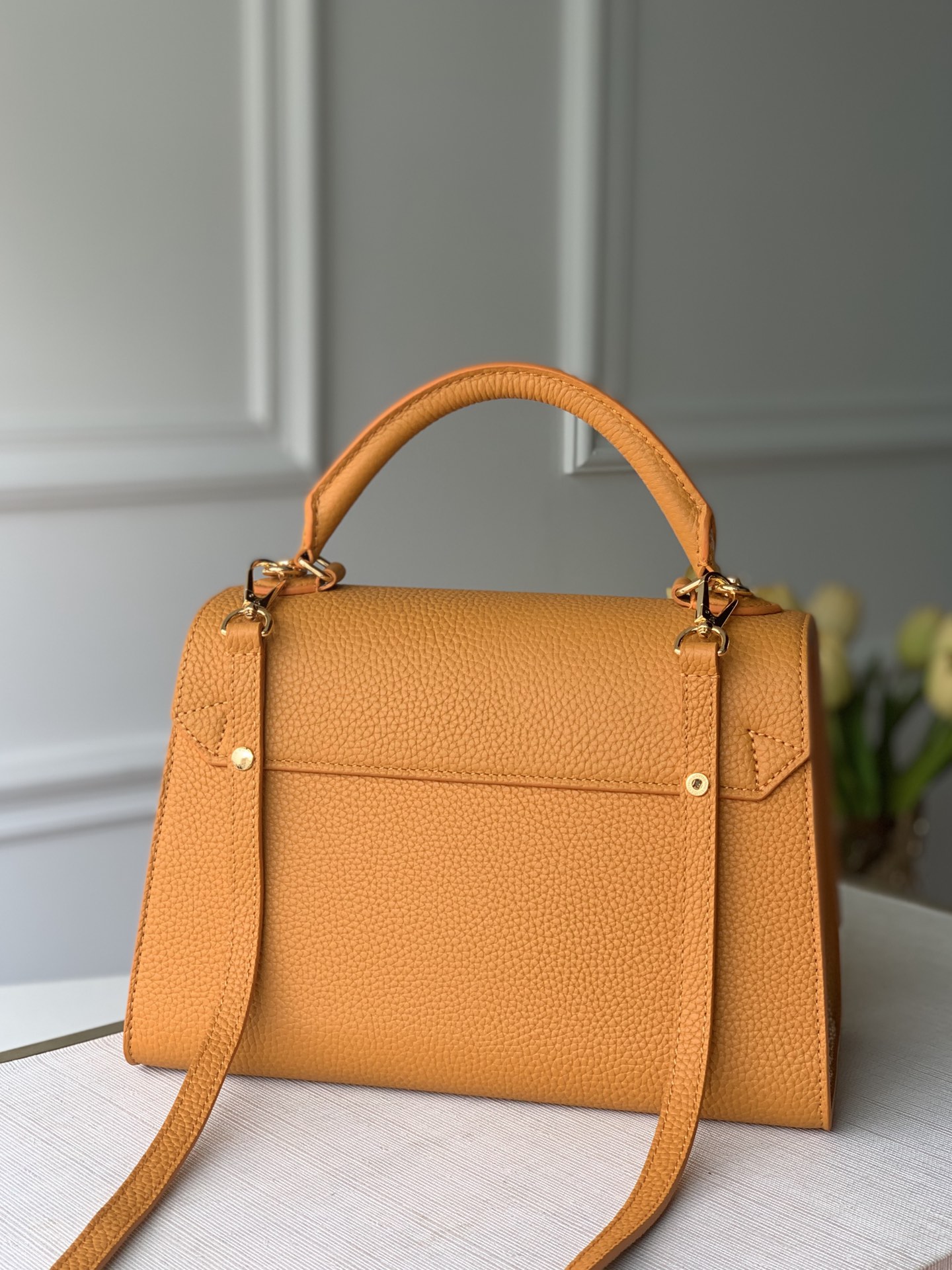 LV ルイヴィトンバッグ 激安通販 M57090 優雅レディ 柔軟 ハンドバッグ 斜め掛け イエロー_6