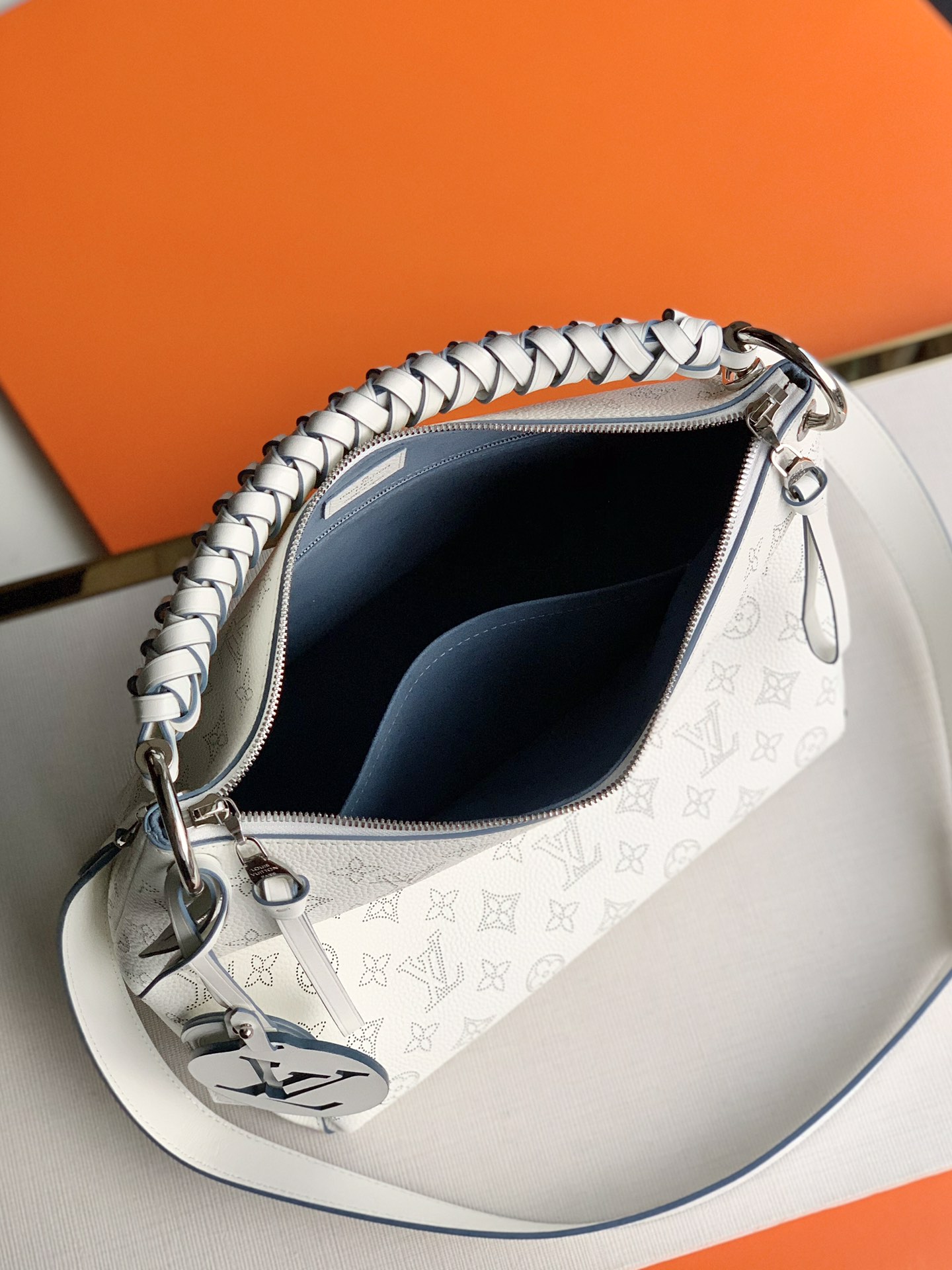 LV ヴィトン バッグ シルバーコピー M56201 優雅レディ 柔軟 ハンドバッグ 斜め掛け ホワイト_4