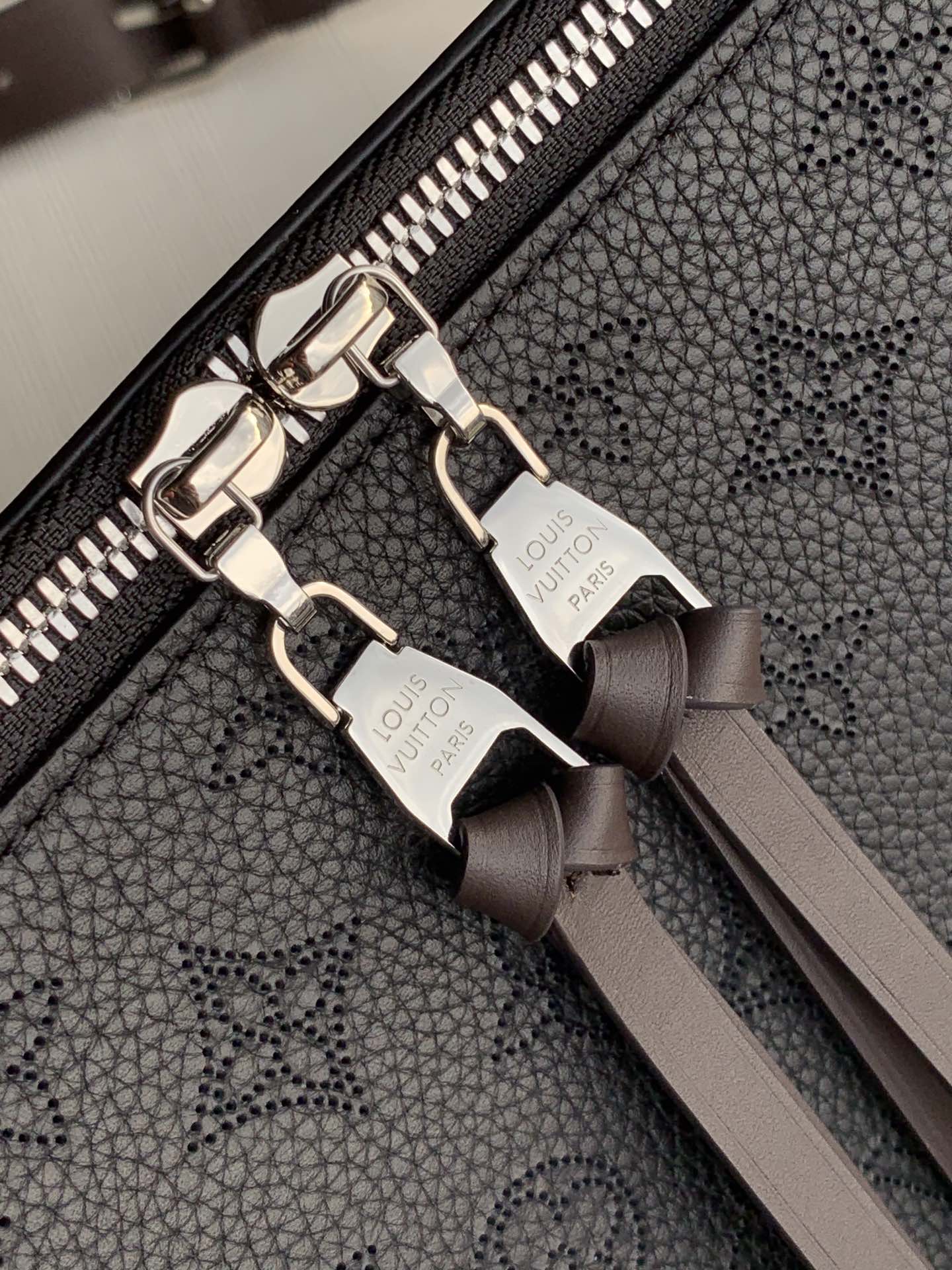 LV ルイヴィトンバッグ スピーディ偽物 M56073 優雅レディ 柔軟 ハンドバッグ 斜め掛け ブラック_8
