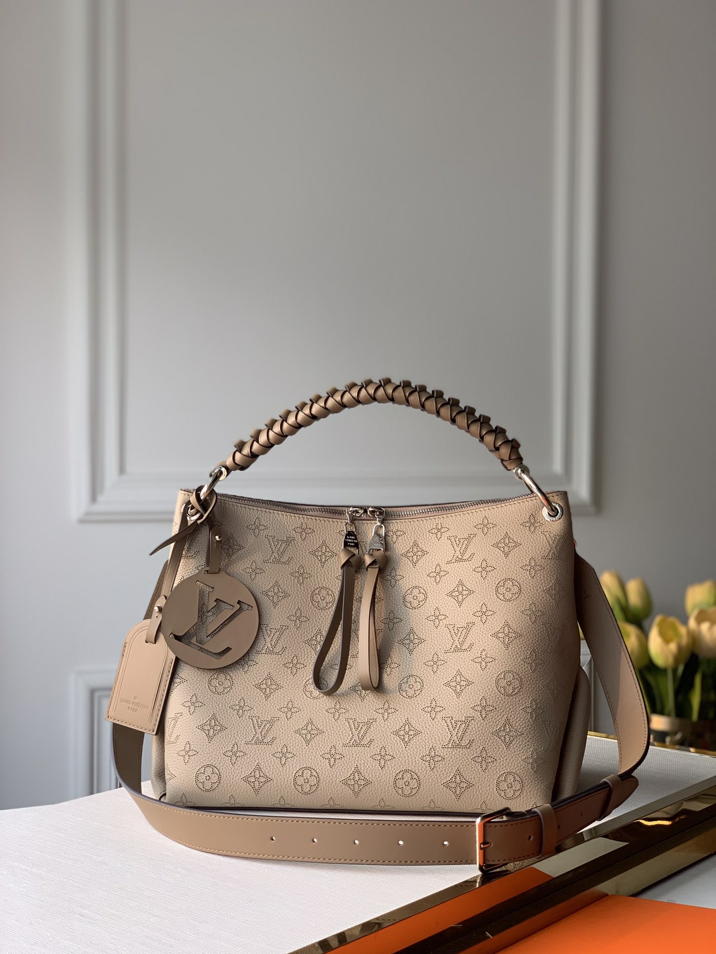LV ルイヴィトンバッグ スピーディコピー M56084 優雅レディ 通勤 ハンドバッグ 斜め掛け ベージュ色_1