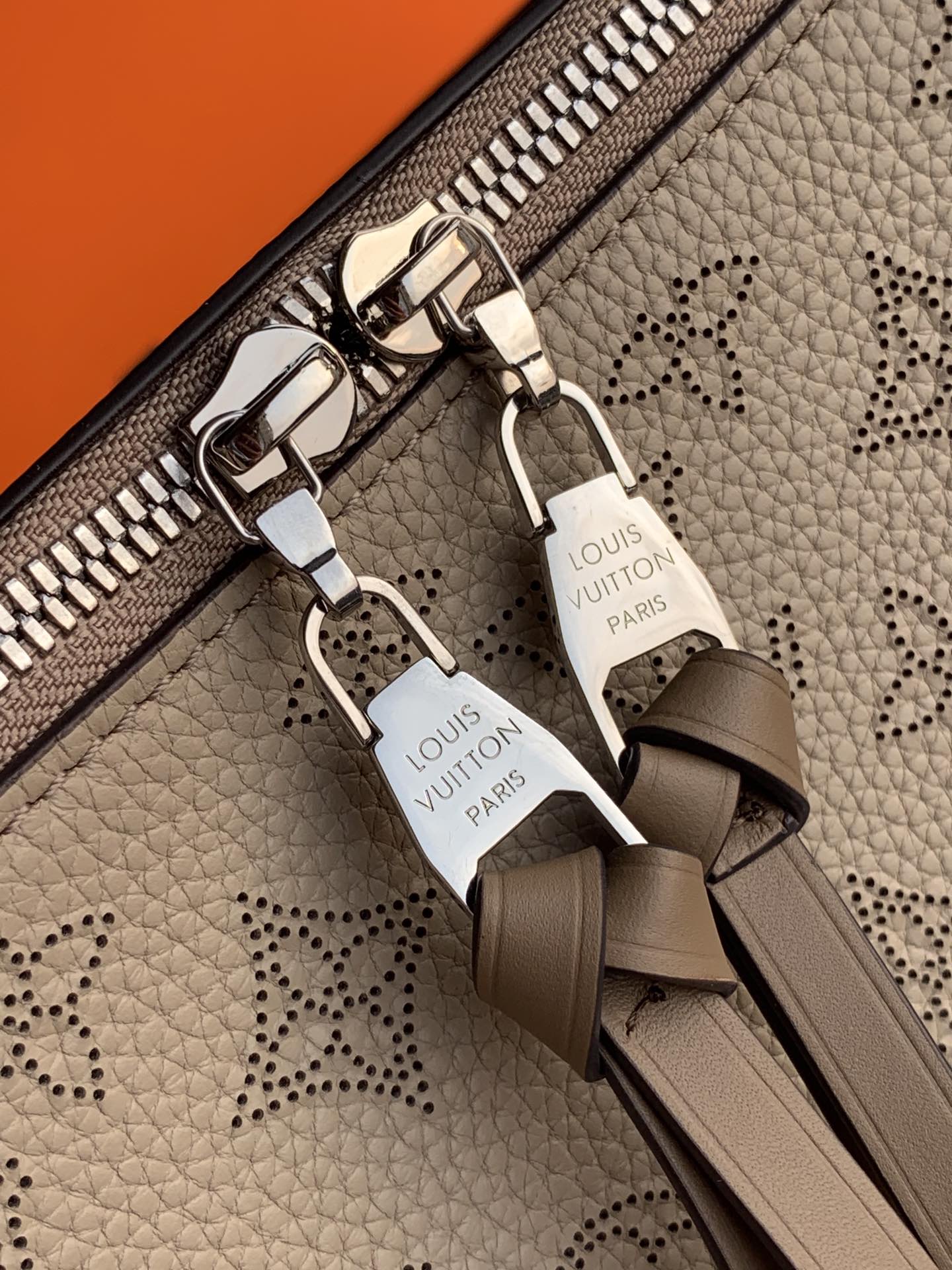LV ルイヴィトンバッグ スピーディコピー M56084 優雅レディ 通勤 ハンドバッグ 斜め掛け ベージュ色_5