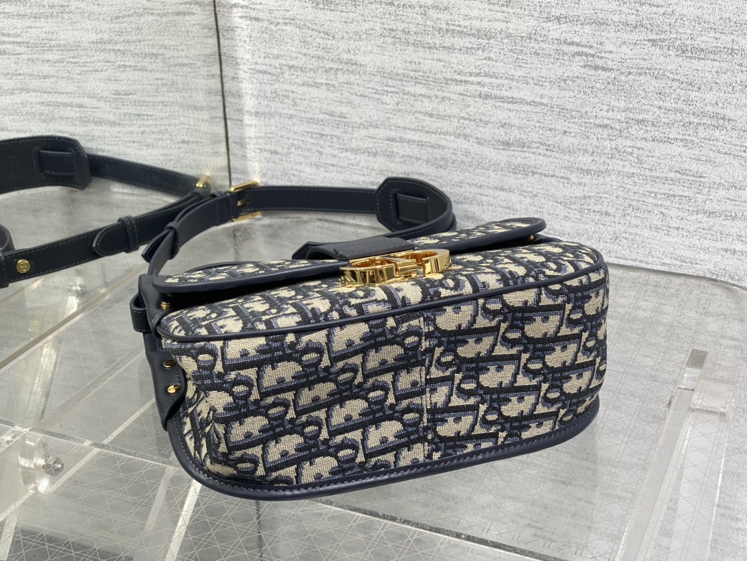 dior バッグスーパーコピー 斜め掛けバッグ 本革 レザー 花柄 シンプル ブラック_2