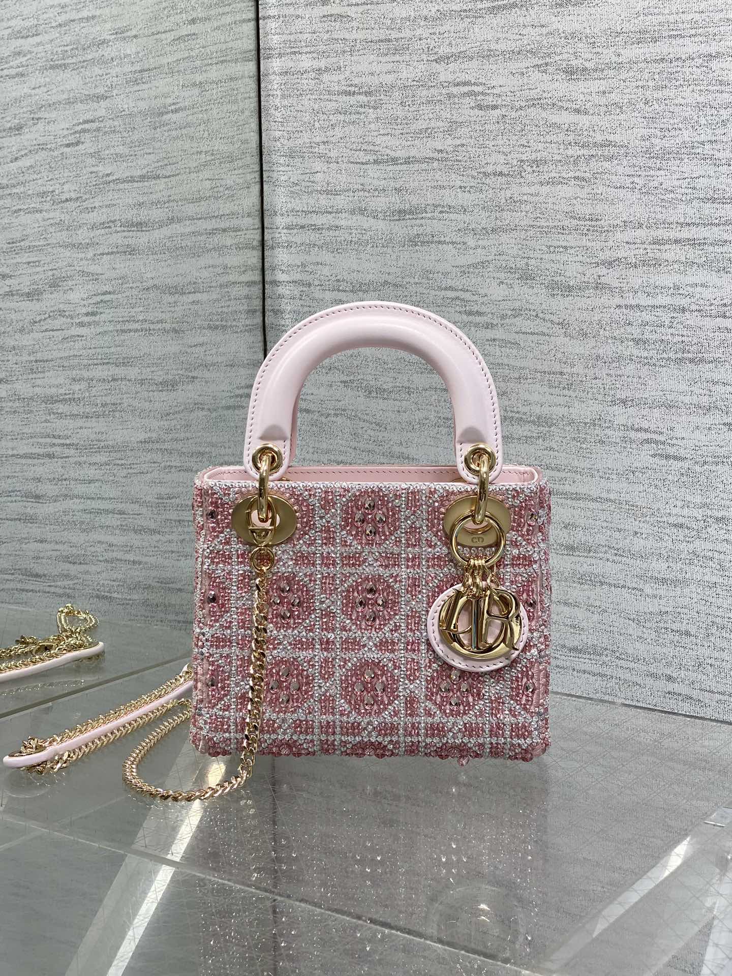 dior ブック トートコピー 優雅レディ ハンドバッグ 本革 レザー ファッション感 ピンク_1