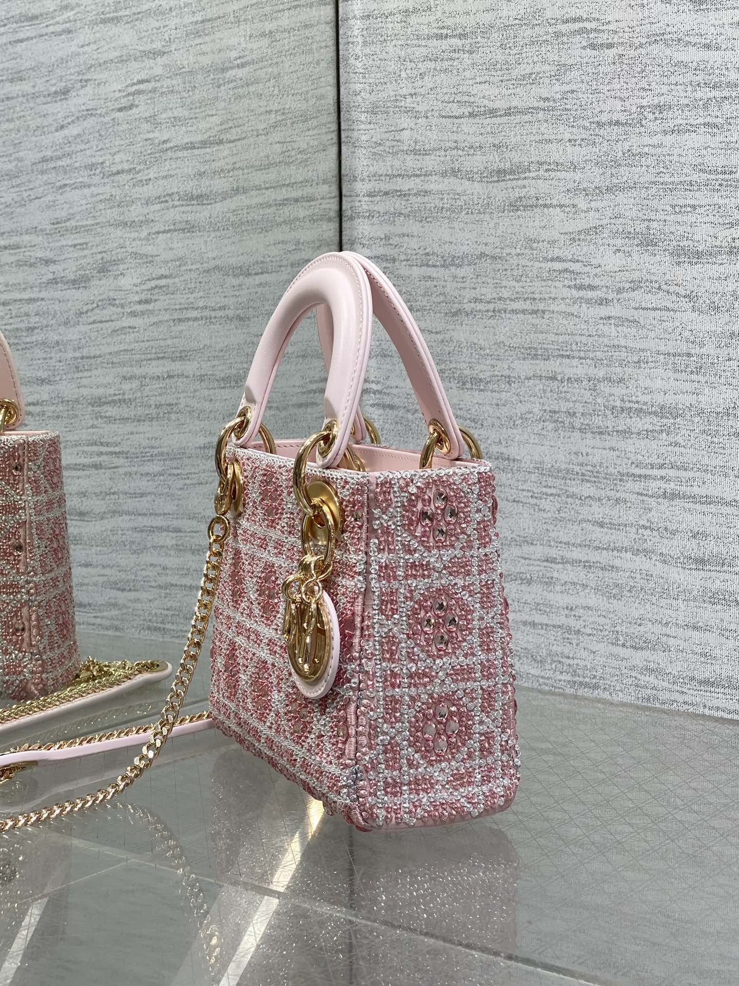 dior ブック トートコピー 優雅レディ ハンドバッグ 本革 レザー ファッション感 ピンク_4