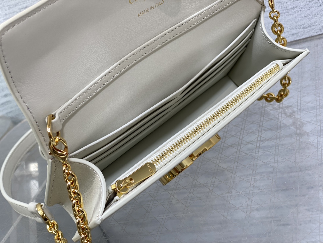 dior レディ バッグスーパーコピー 優雅レディ 斜め掛けバッグ 本革 レザー ミニ 日常 ホワイト_7