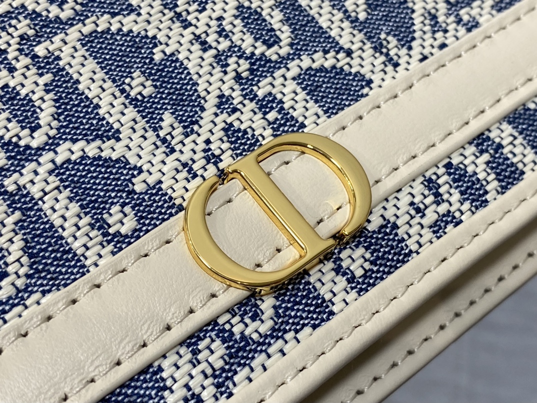 魅力的なdior サドル バッグスーパーコピー 優雅レディ 斜め掛けバッグ 本革 花柄 レザー ブルー_7