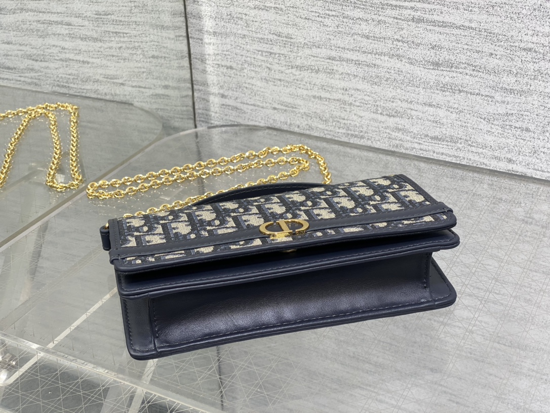 魅力的なdior 斜め掛けバッグ偽物 優雅レディ シンプル 本革 花柄 レザー ブラック_4