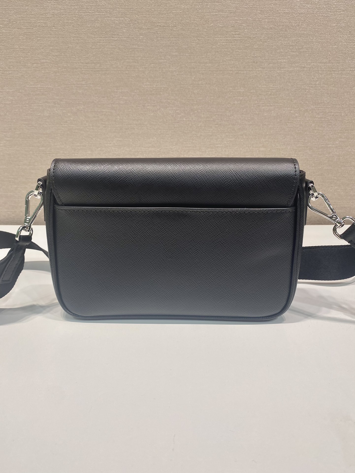 プラダバッグ 青偽物 ビジネス 通勤 斜め掛けバッグ 牛革 レザー 柔軟 2VD059 ブラック_5