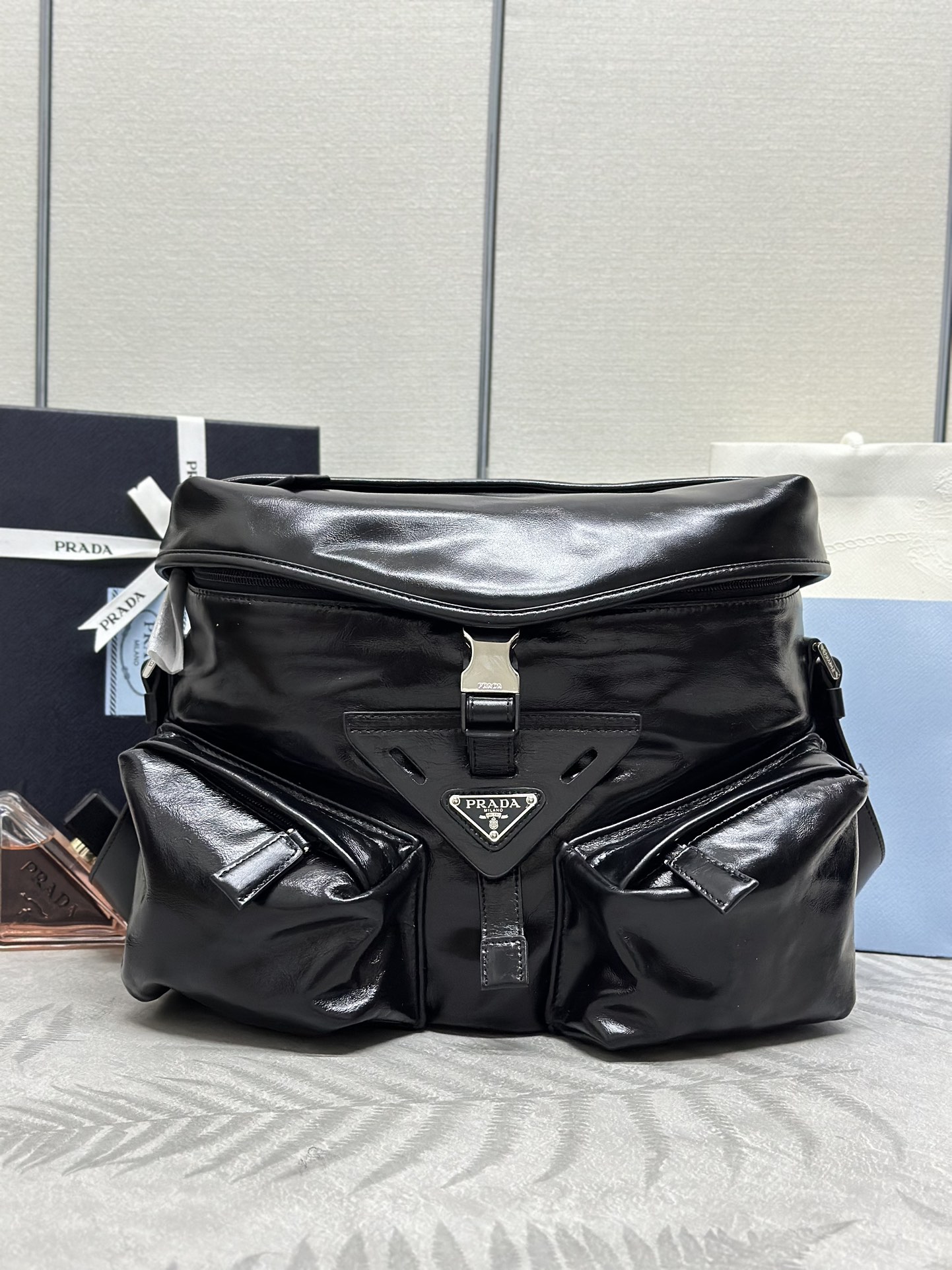 プラダバッグ 色あせコピー バックバッグ 旅行 シンプル 牛革 レザー 柔軟 2VD062 ブラック_2