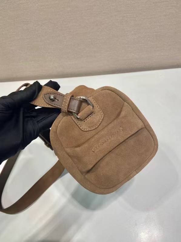 お得品‼プラダバッグ 修理スーパーコピー 斜め掛けバッグ 牛革 レザー 柔らかい 2VH188 ブラウン_6