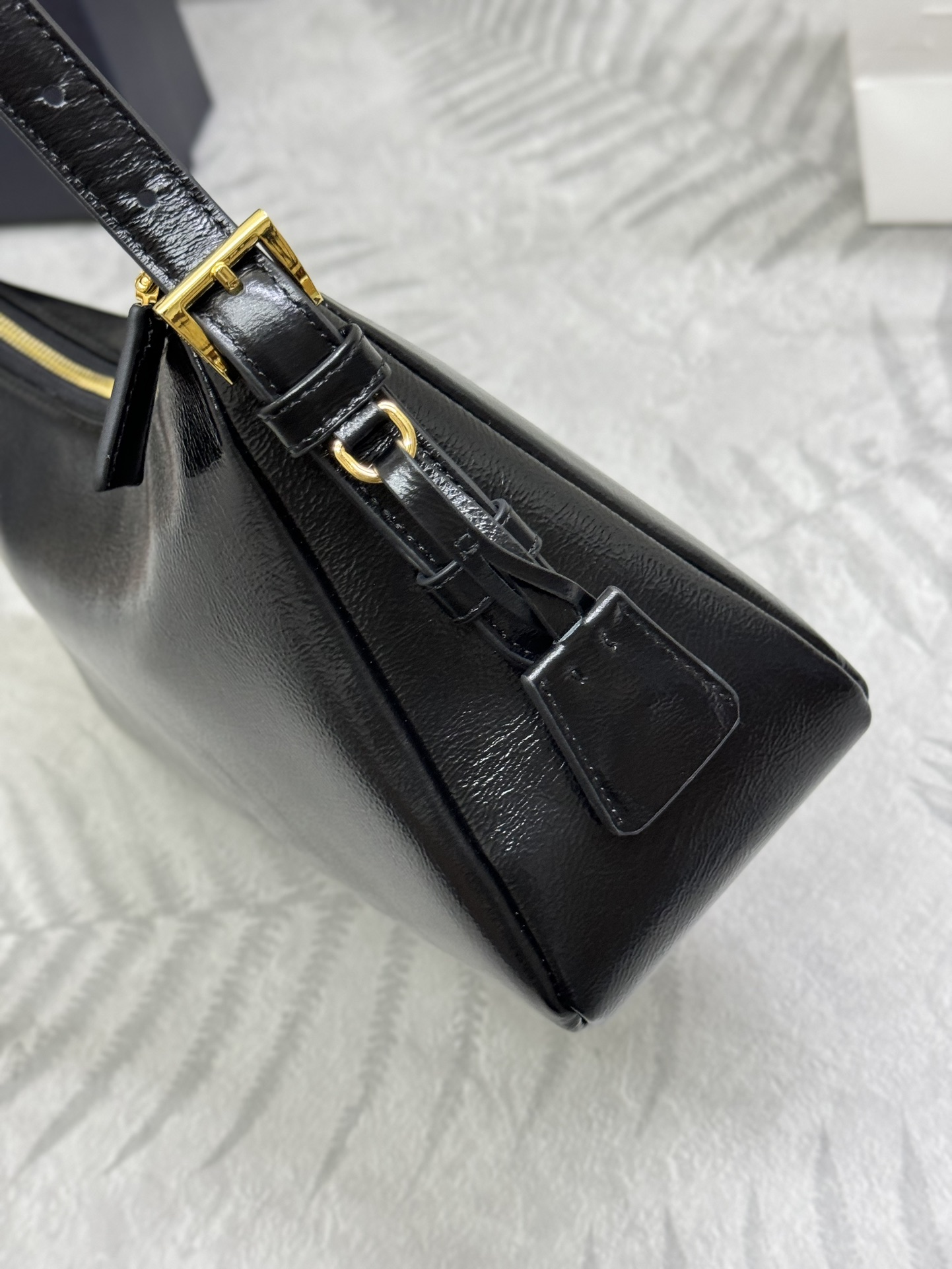 プラダバッグ 種類コピー 人気商品 ハンドバッグ Hobo 牛革 レザー 柔らかい 1BC229 ブラック_4