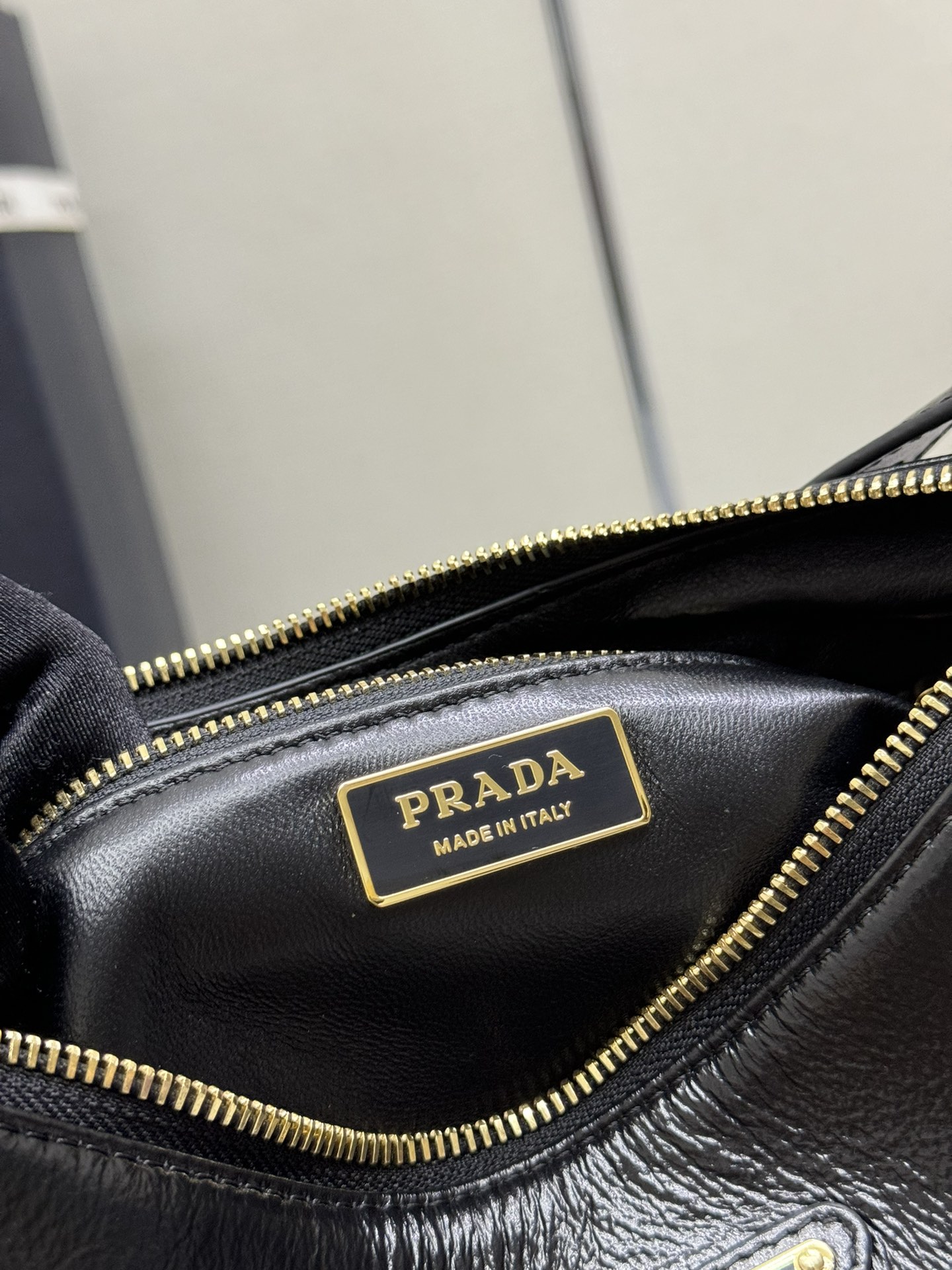 プラダバッグ 種類コピー 人気商品 ハンドバッグ Hobo 牛革 レザー 柔らかい 1BC229 ブラック_6