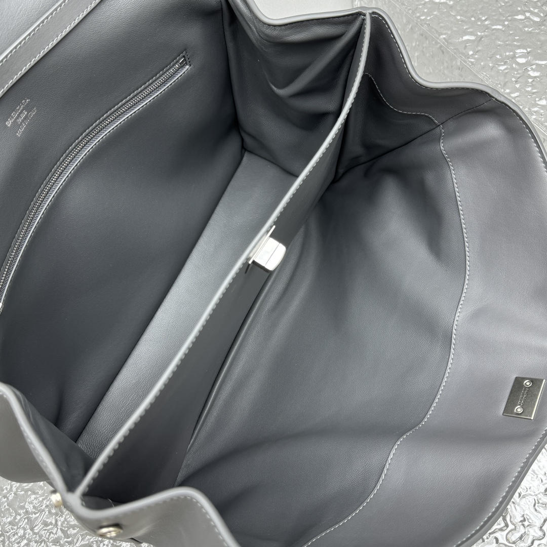 人気流行品 バレンシアガ トート偽物 お洒落 本革 レザー ハンドバッグ 中サイズ 92866 グレー_6