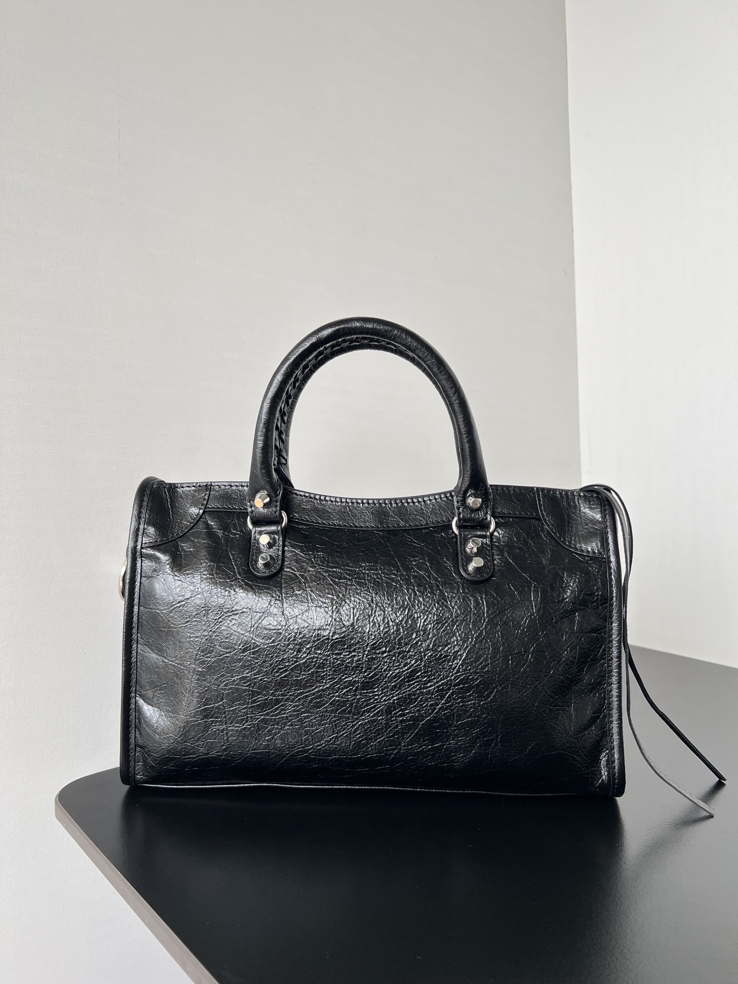 定番人気 balenciaga トート バッグ偽物 ハンドバッグ 本革 斜め掛け 上質 レザー ブラック_2