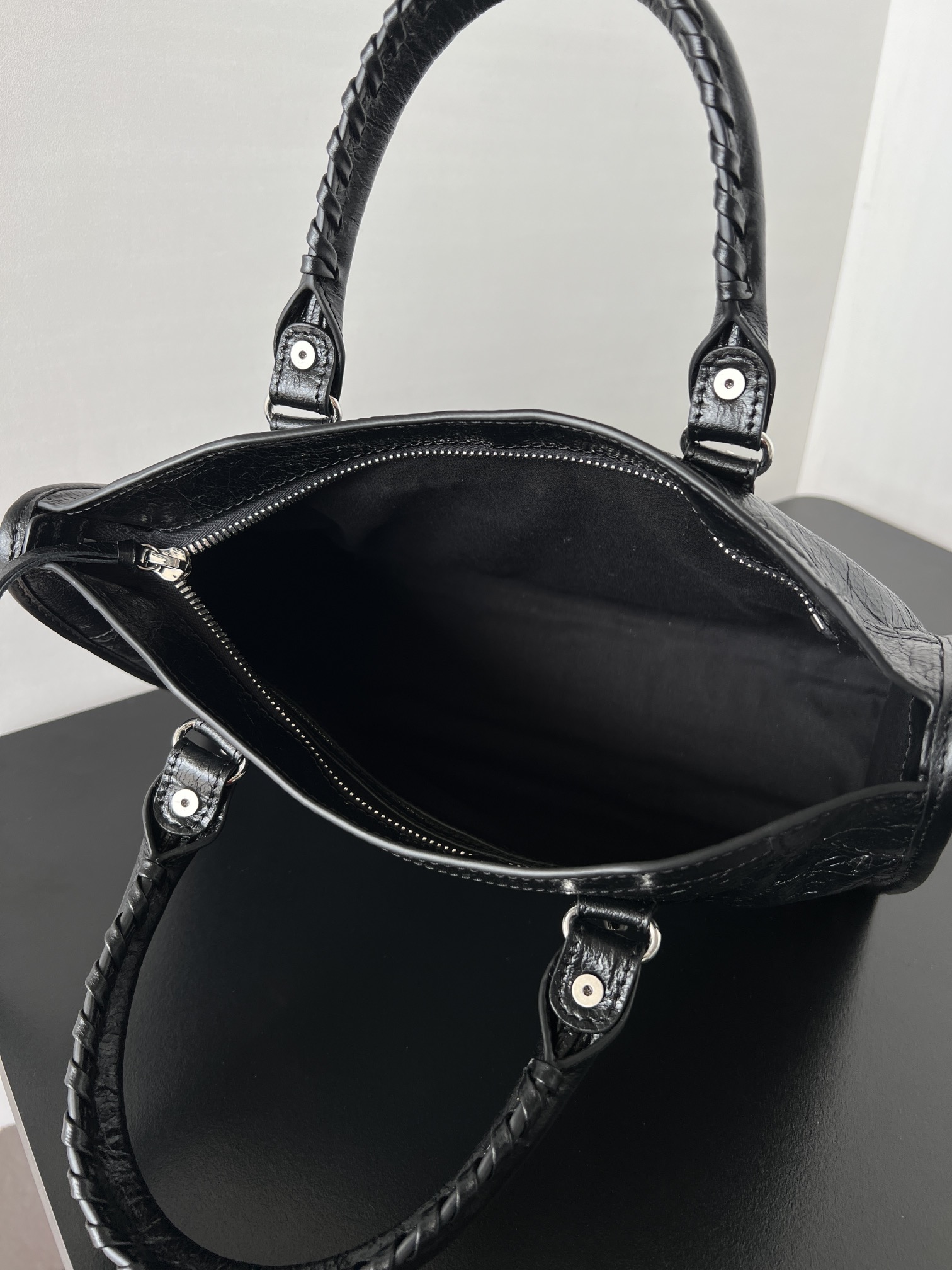 定番人気 balenciaga トート バッグ偽物 ハンドバッグ 本革 斜め掛け 上質 レザー ブラック_3
