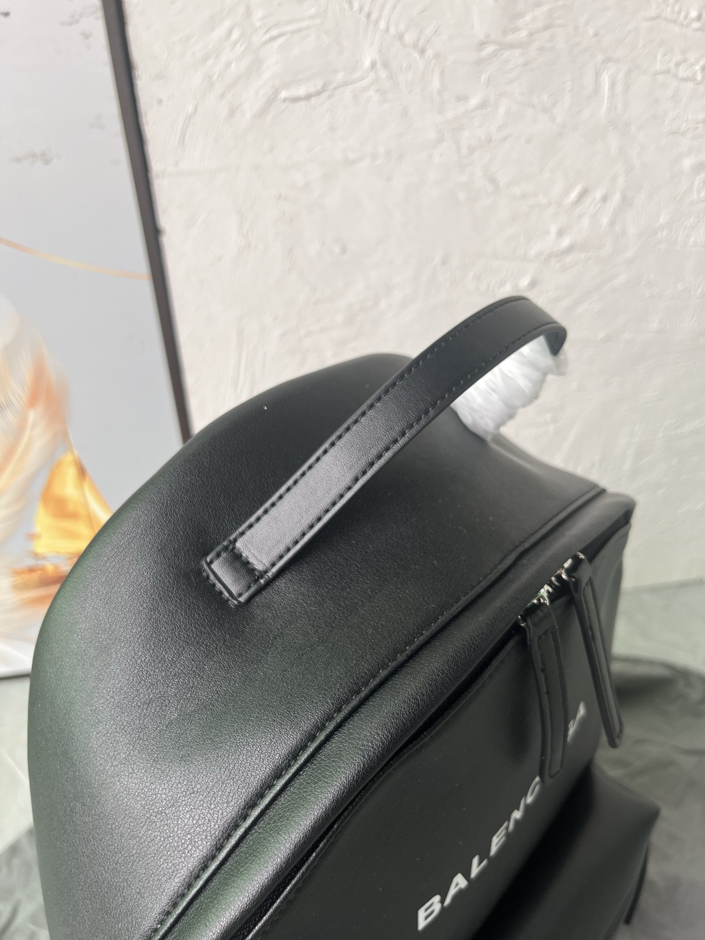 人気流行品 バレンシアガ ミニ ショルダー偽物 バックバッグ 柔軟 牛革 レザー ブラック_6