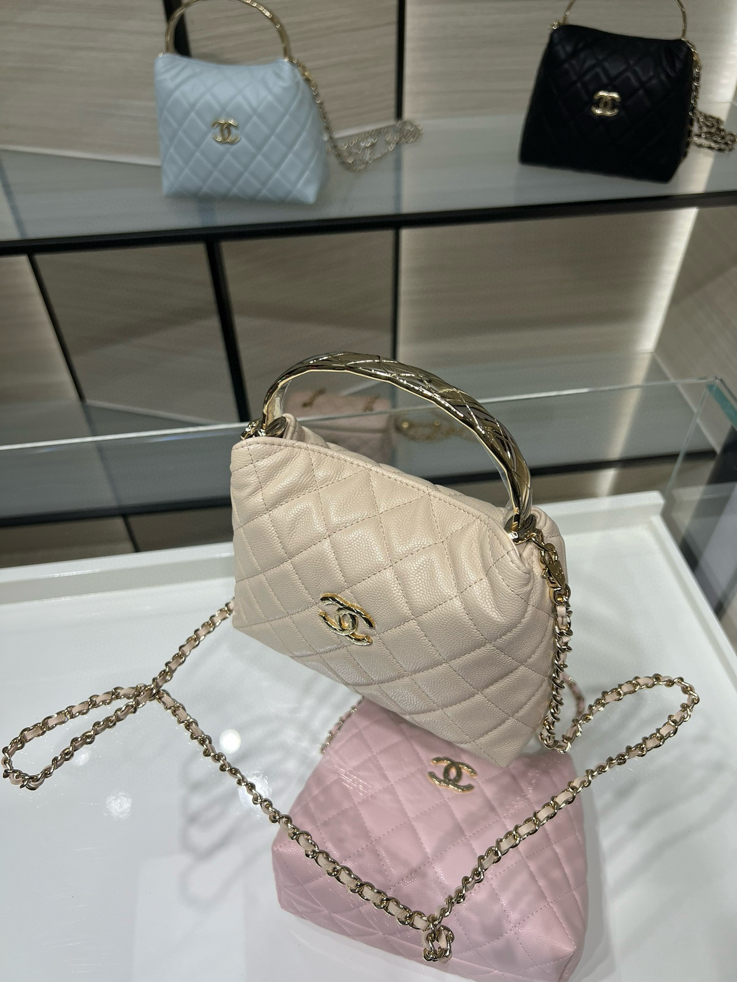シャネルバッグ 質屋 相場コピー ハンドバッグ 斜め掛け レザー 牛革 優雅 AP4591Y 杏色_2