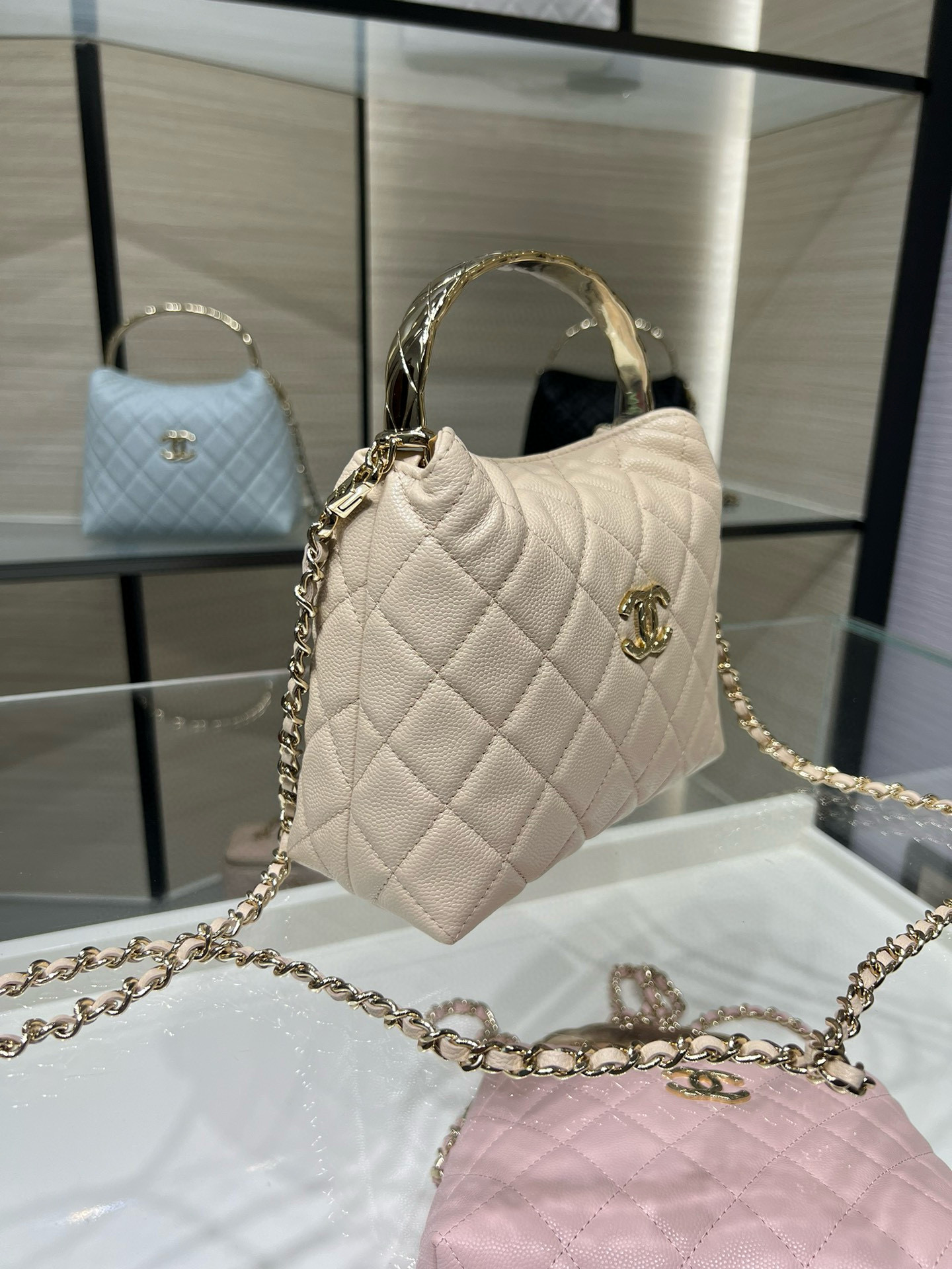 シャネルバッグ 質屋 相場コピー ハンドバッグ 斜め掛け レザー 牛革 優雅 AP4591Y 杏色_3