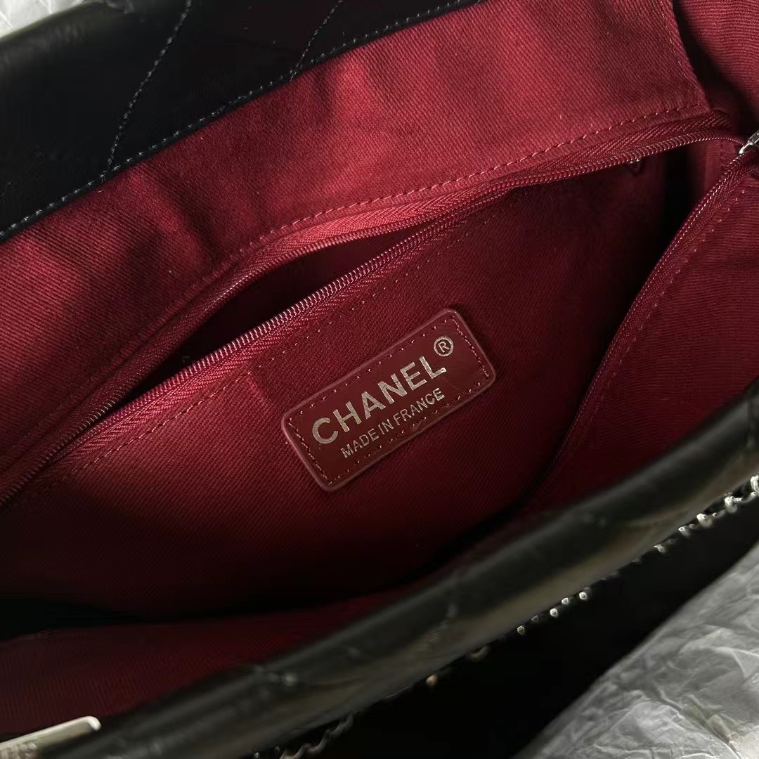 爆買いで大得価のシャネルバッグ 艶出しコピー 優雅レディ ハンドバッグ 牛革 AS3379 ブラック_8
