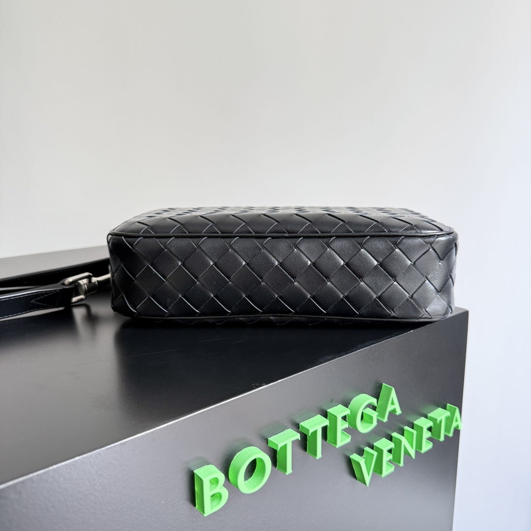 ボッテガヴェネタバッグレディース激安通販 斜め掛けバッグ ファッション感 カメラバッグ 本革 ブラック_8