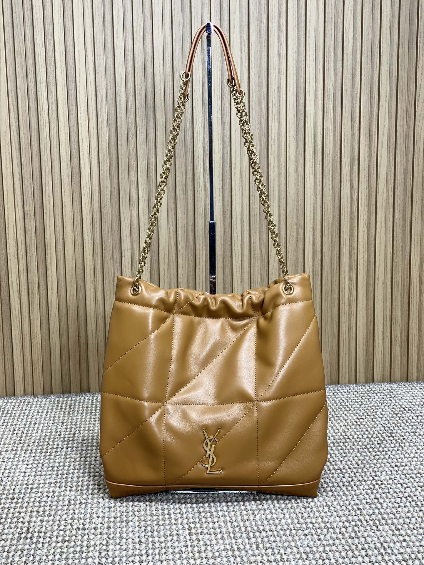 サン ローラン レディ バッグ偽物 レザー 斜め掛けバッグ 日常用 柔らかい 781666 ブラウン_1